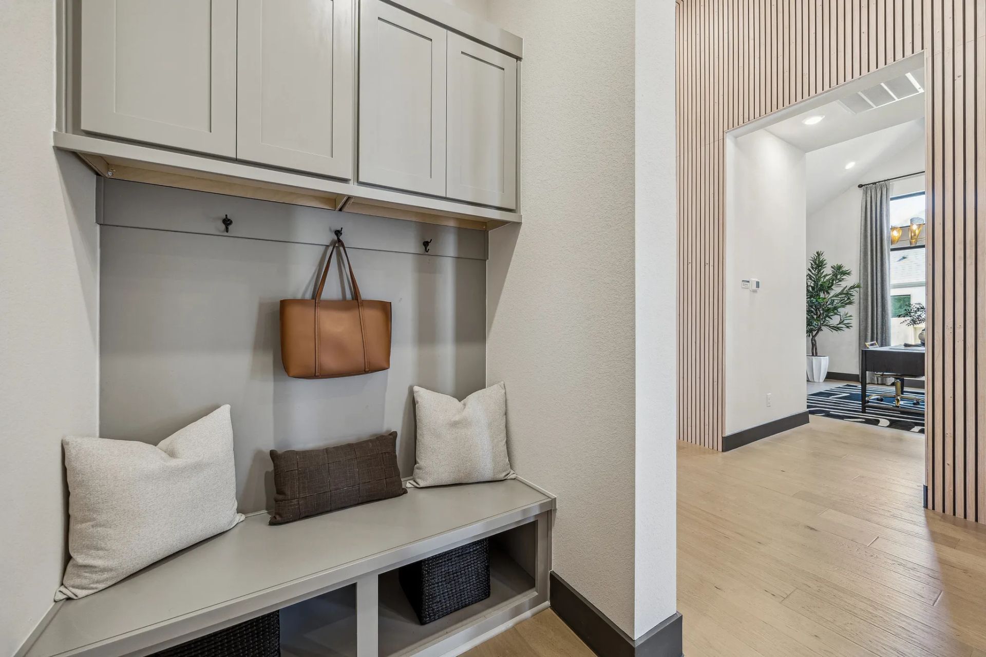 Plan 6029 Valet - Staged