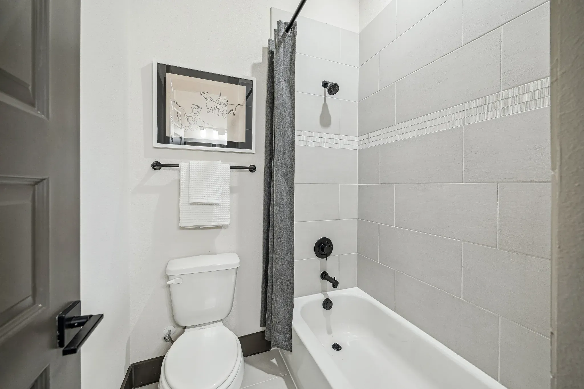 Plan 6029 Bath 3 - Staged