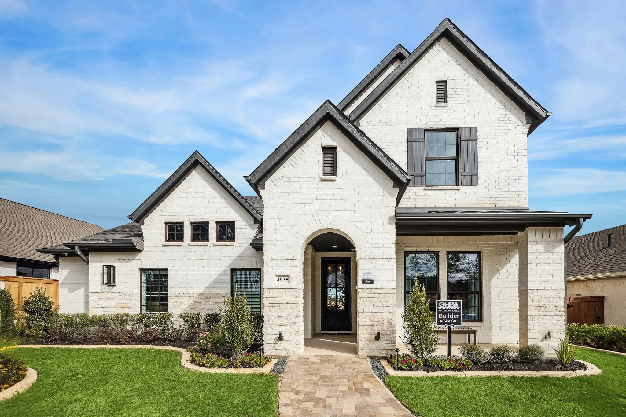 Plan 4069 Model Exterior