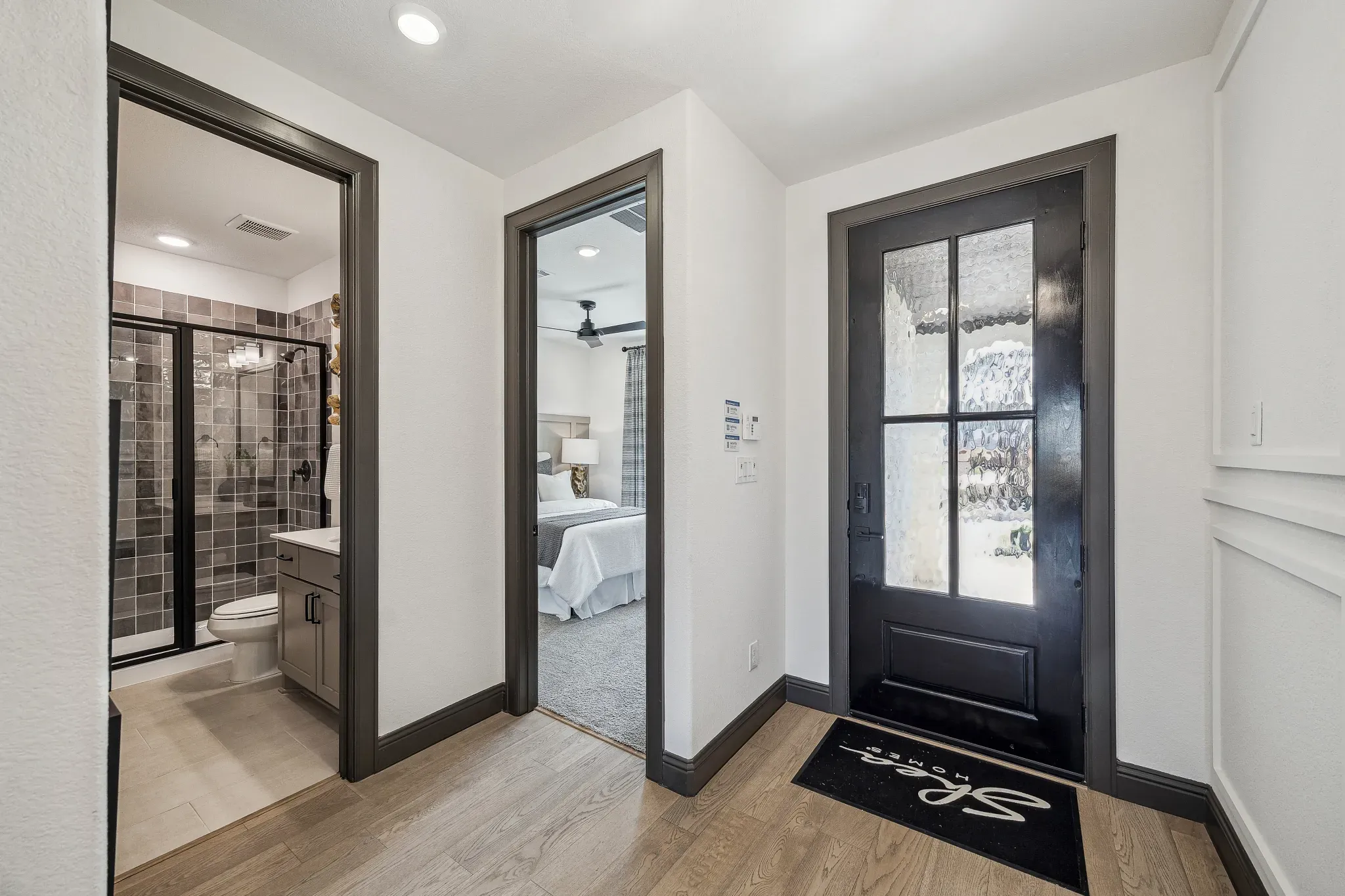 Plan 4069 Entry - Staged