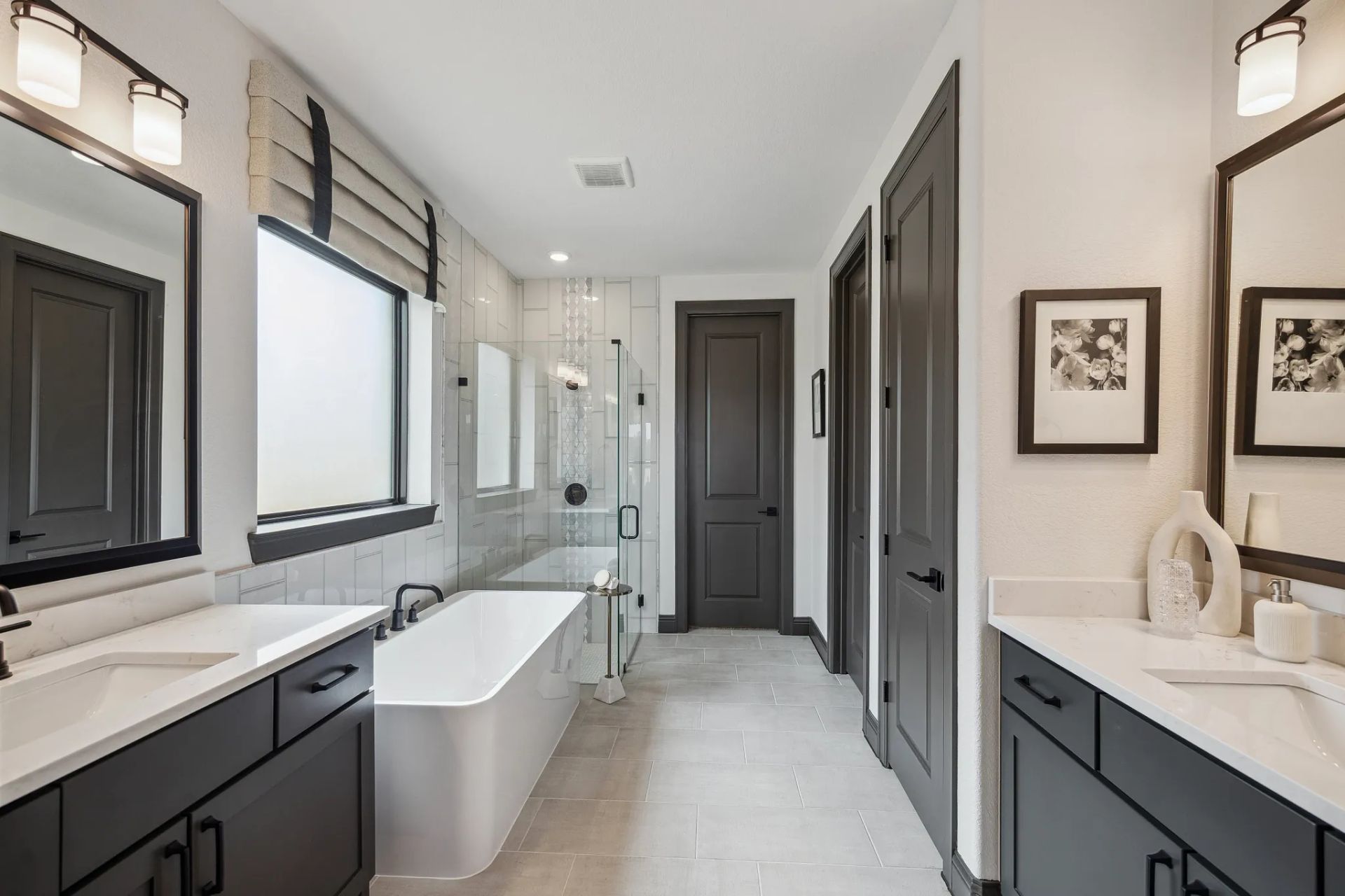 Plan 4069 Primary Bath - Staged, Look May Vary