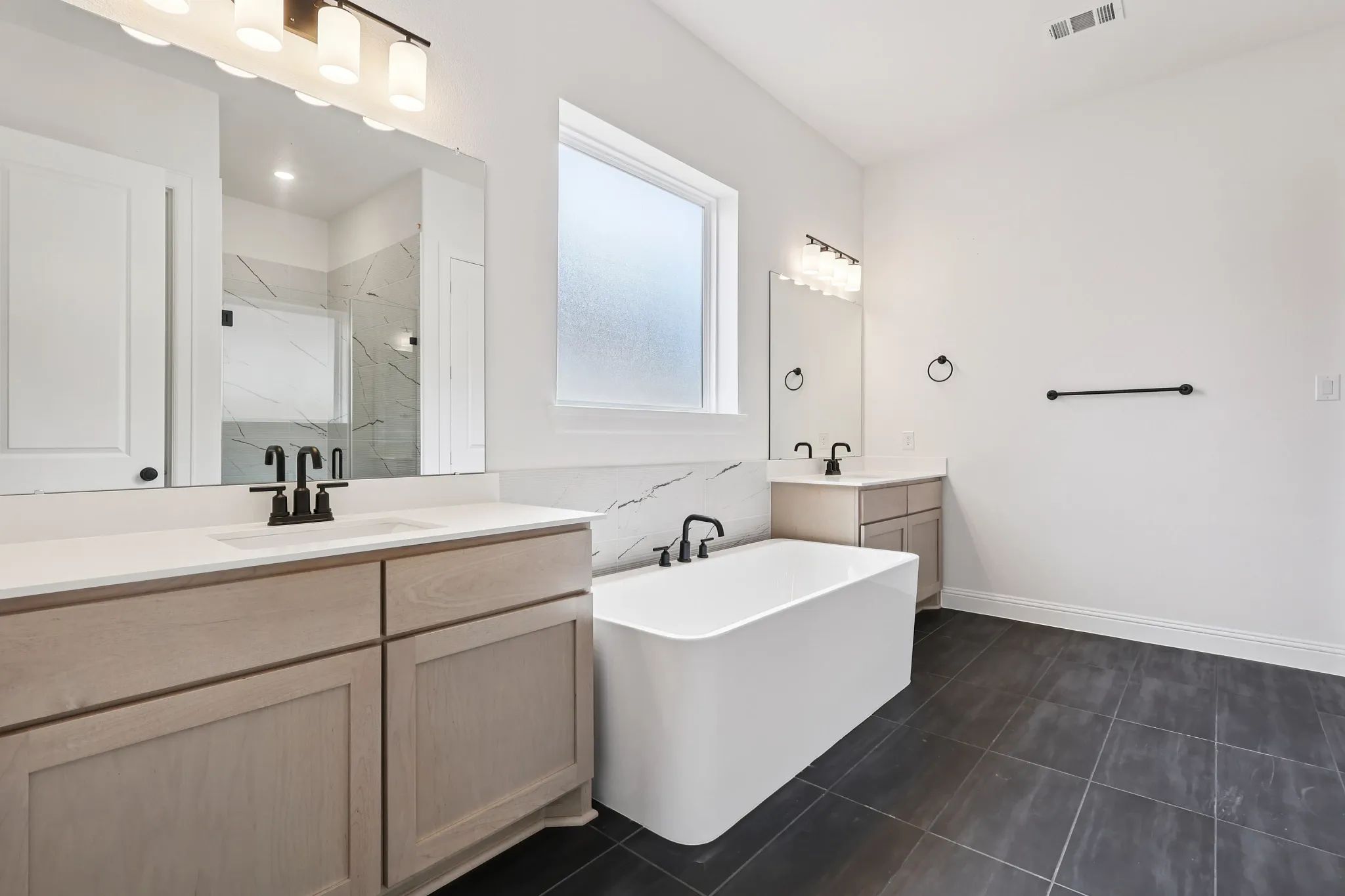 Homesite 6202 Primary Bath