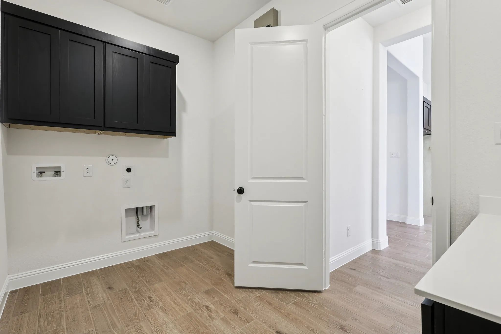 Homesite 6202 Laundry Room