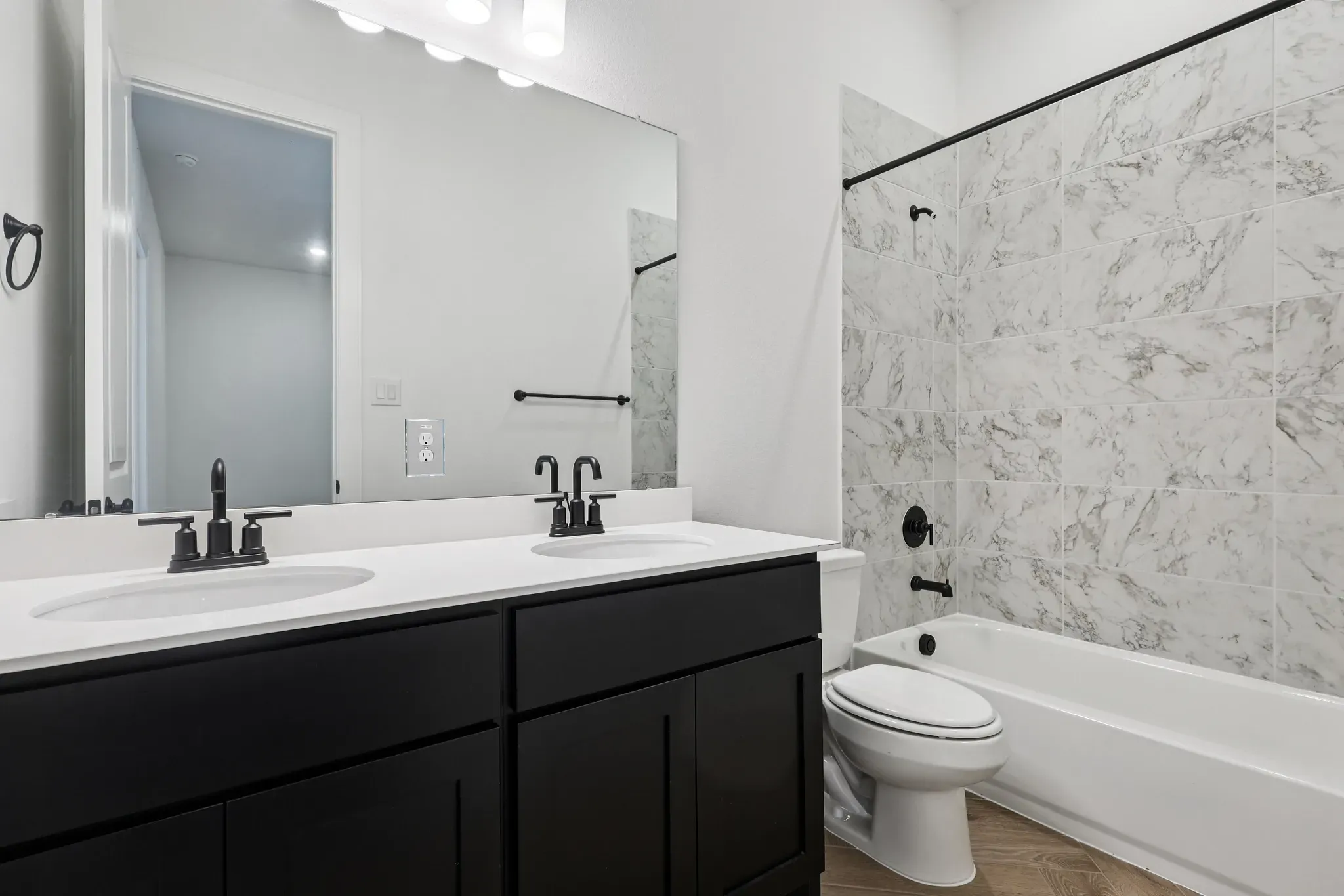 Homesite 6202 Bath 3