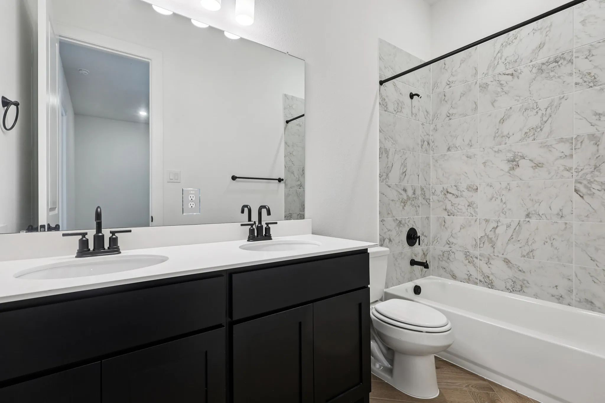 Homesite 6202 Bath 3