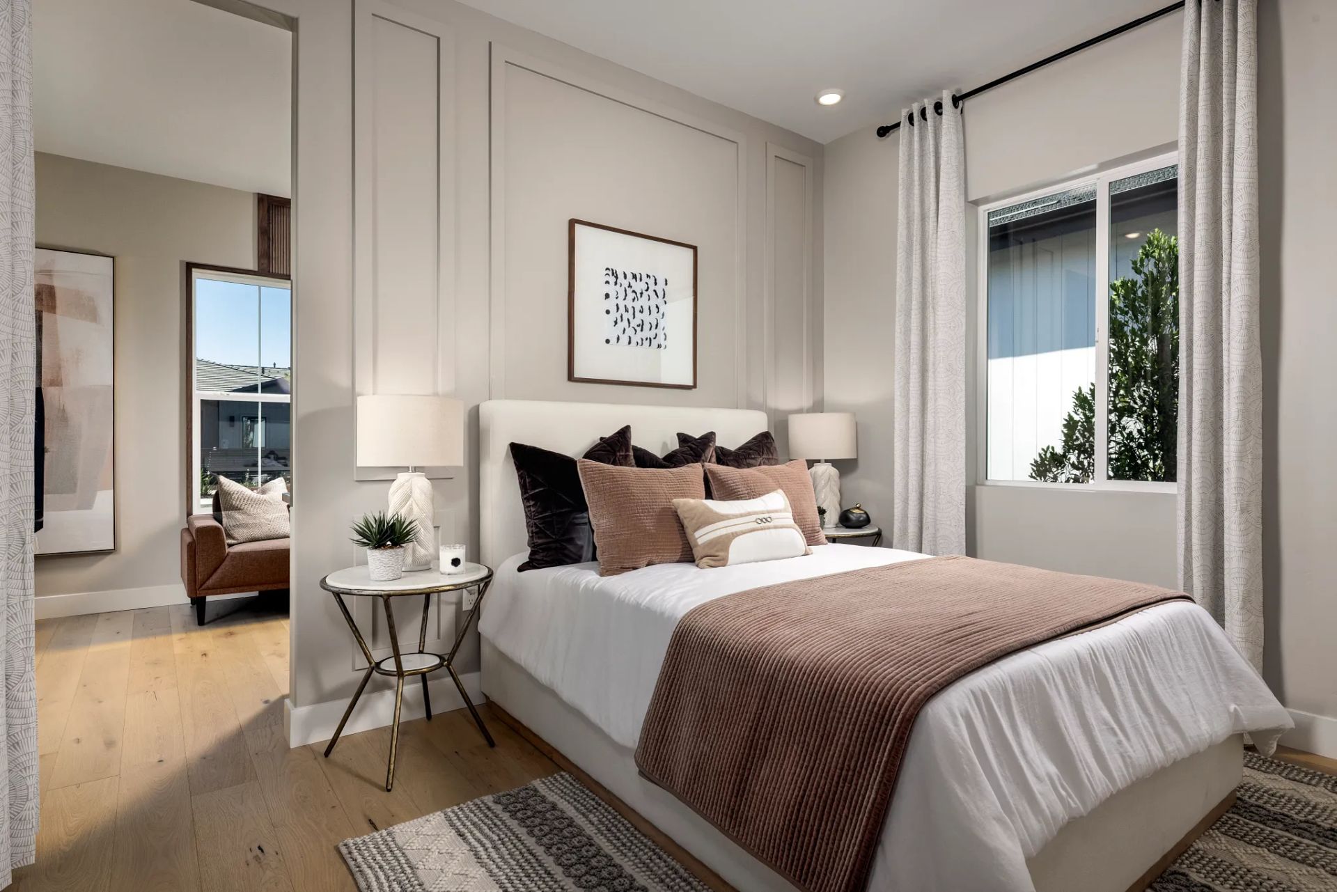 Proclaim Guest Bed