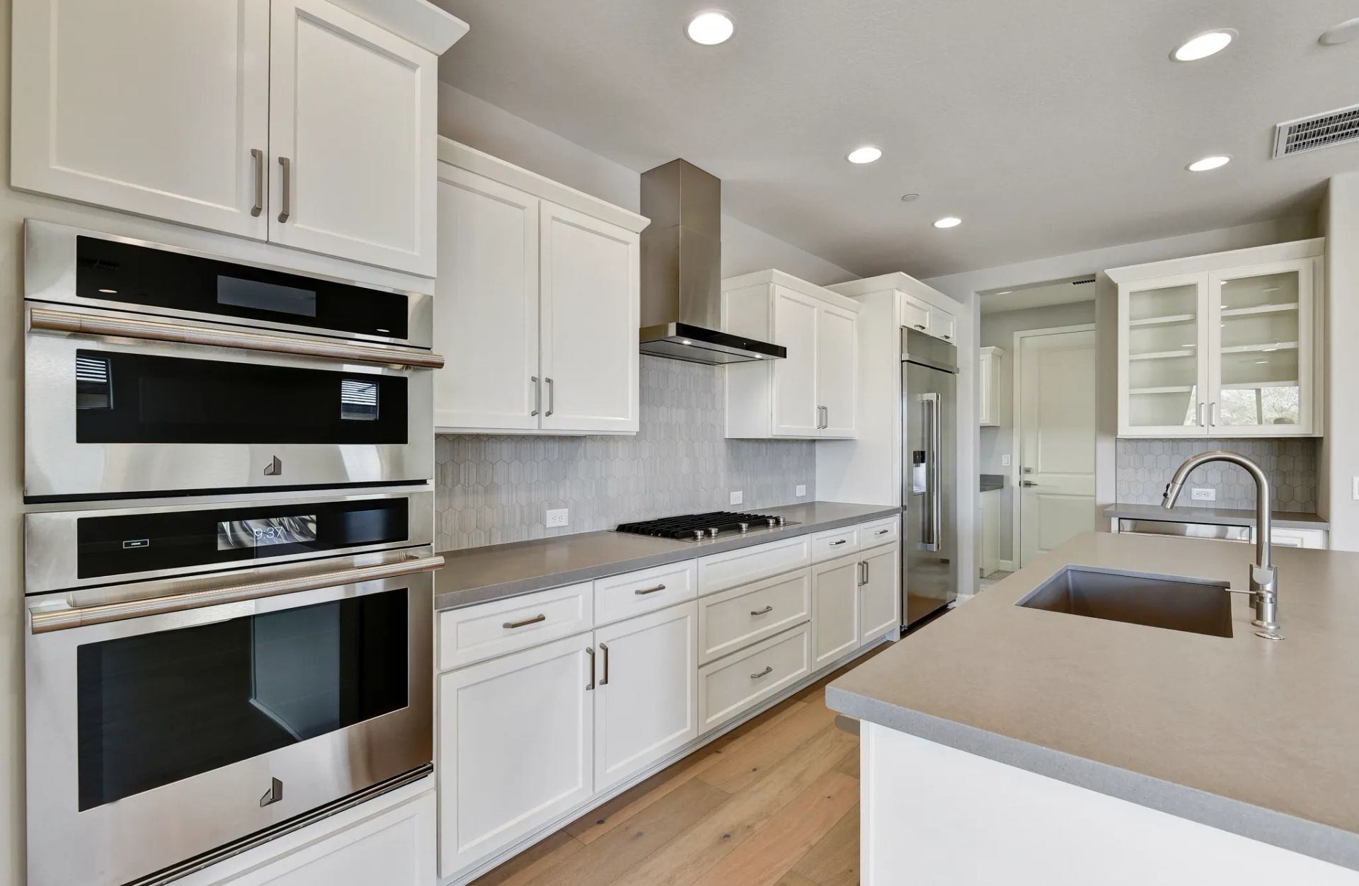 Verde River Nice 896 Kitchen