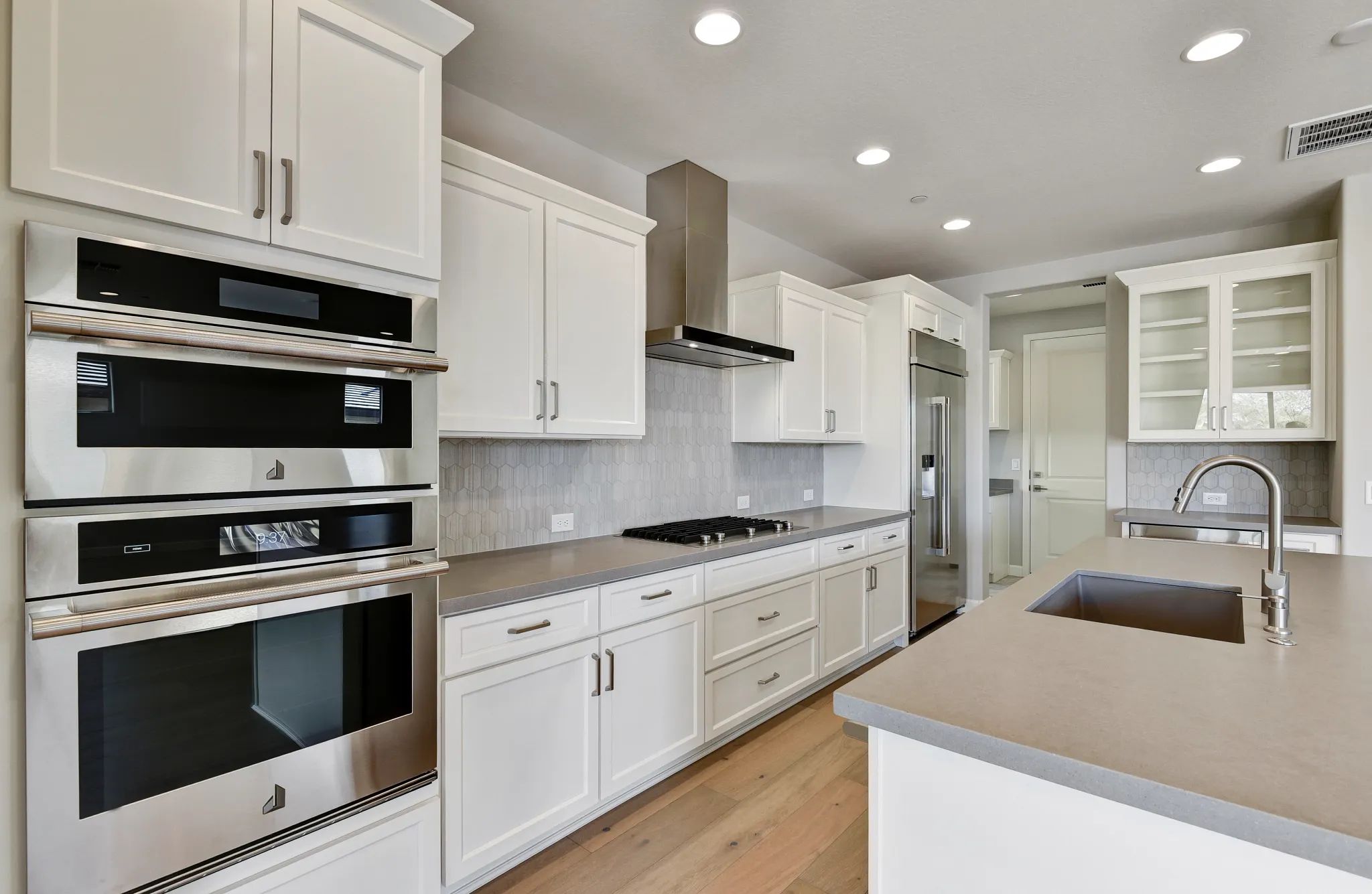 Verde River Nice 896 Kitchen