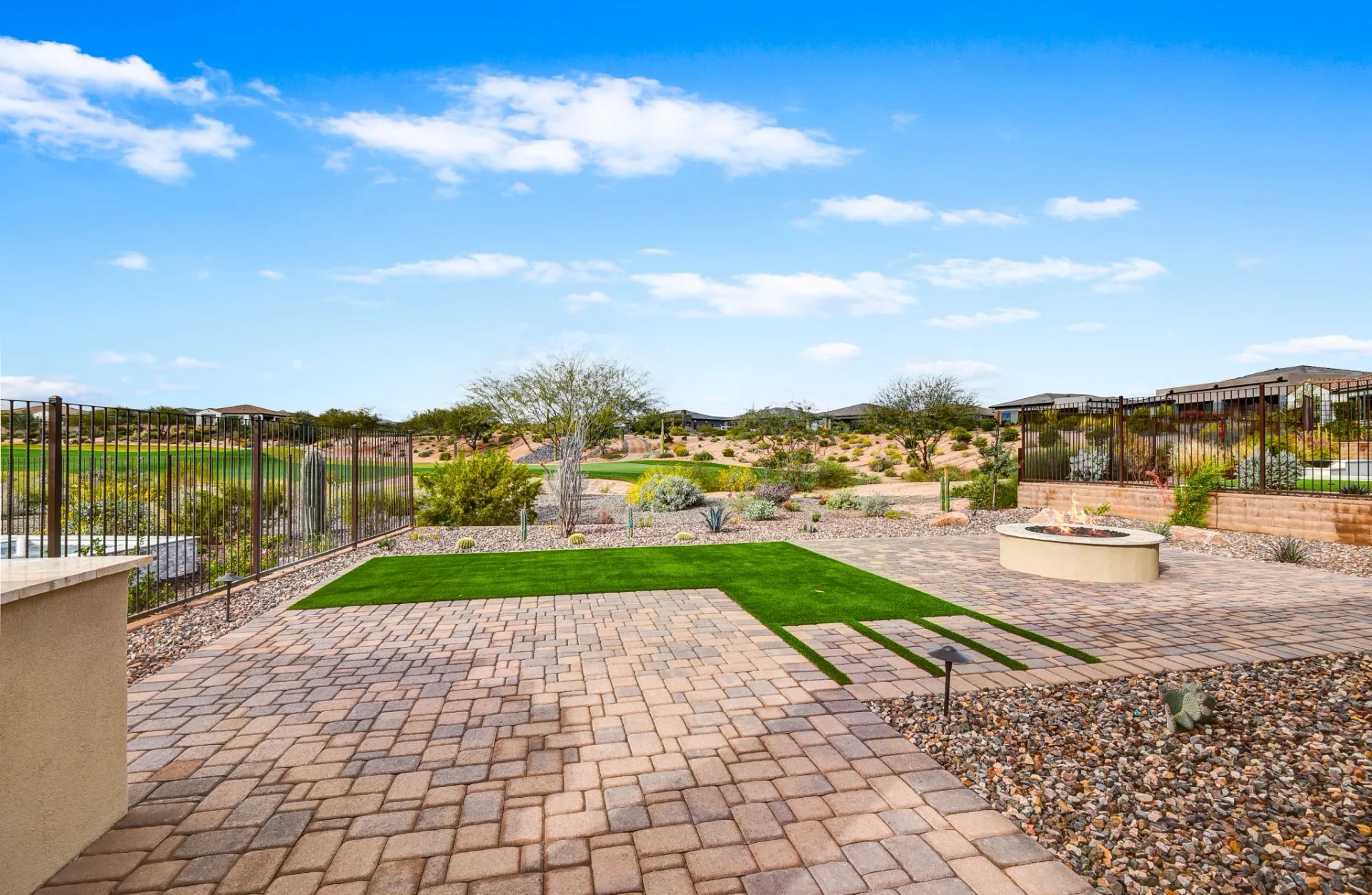 Verde River Nice 896 Backyard