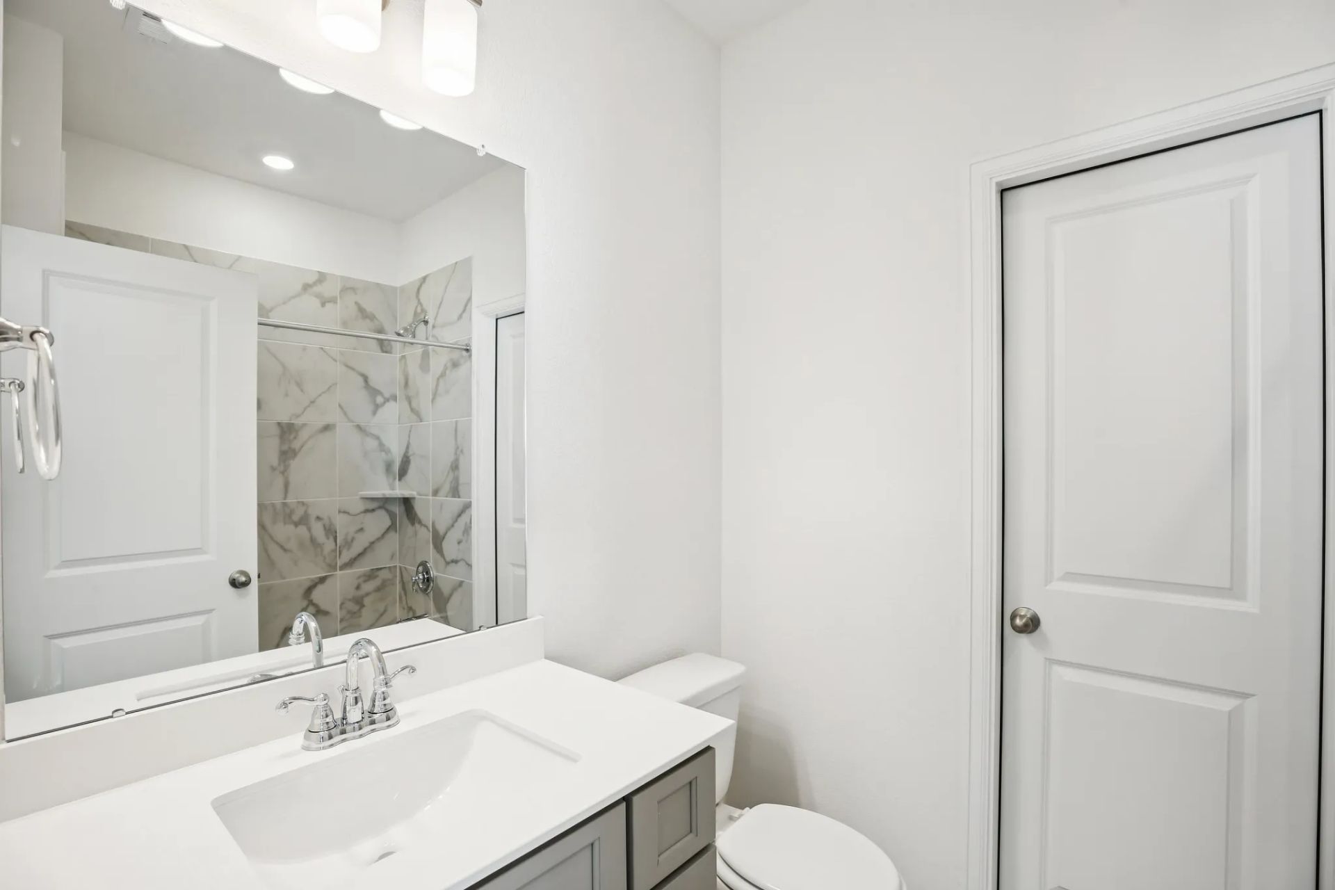 Plan 4059 Bath 4