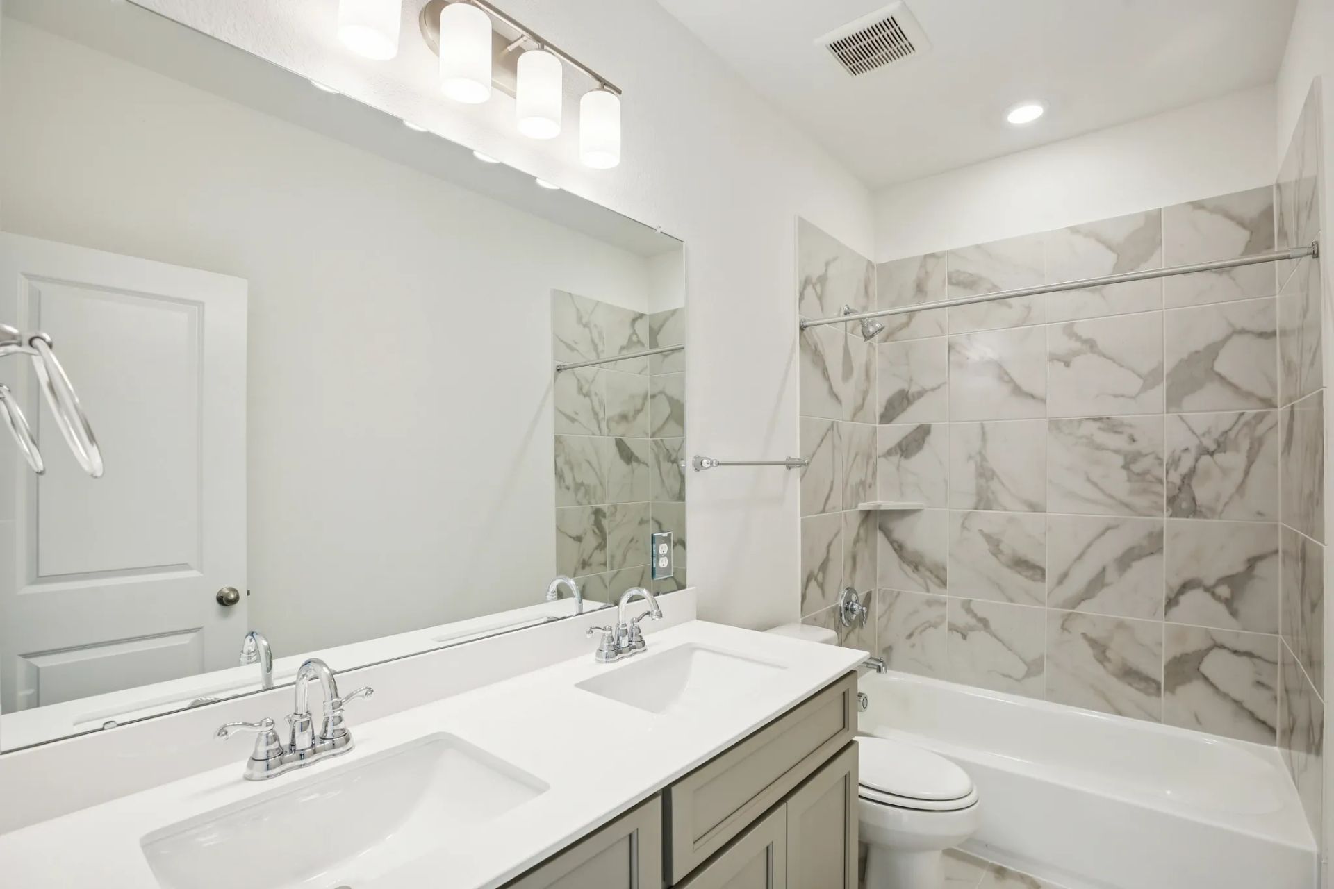 Plan 4059 Bath 3