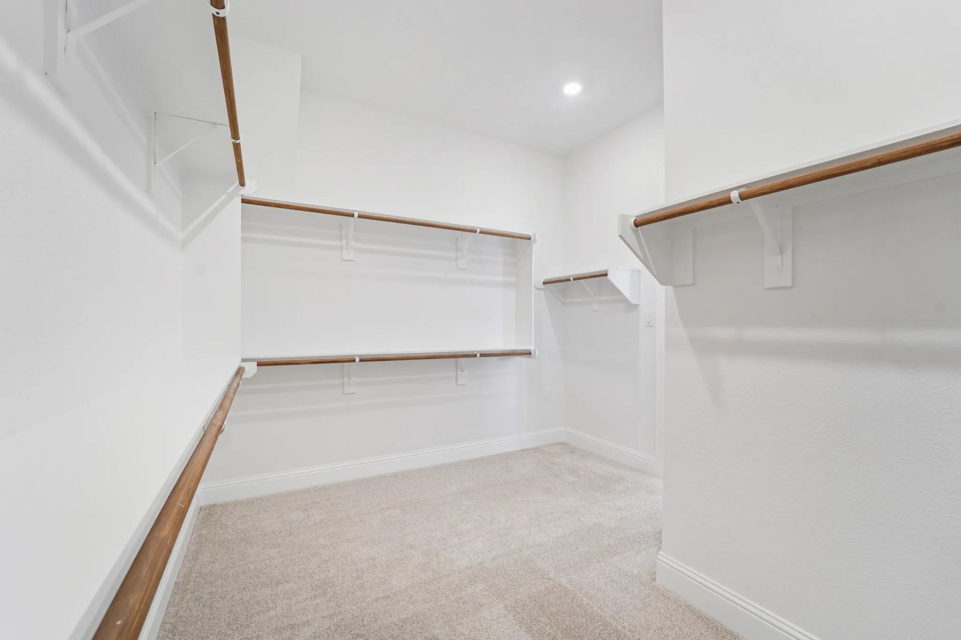 Plan 6010 Closet