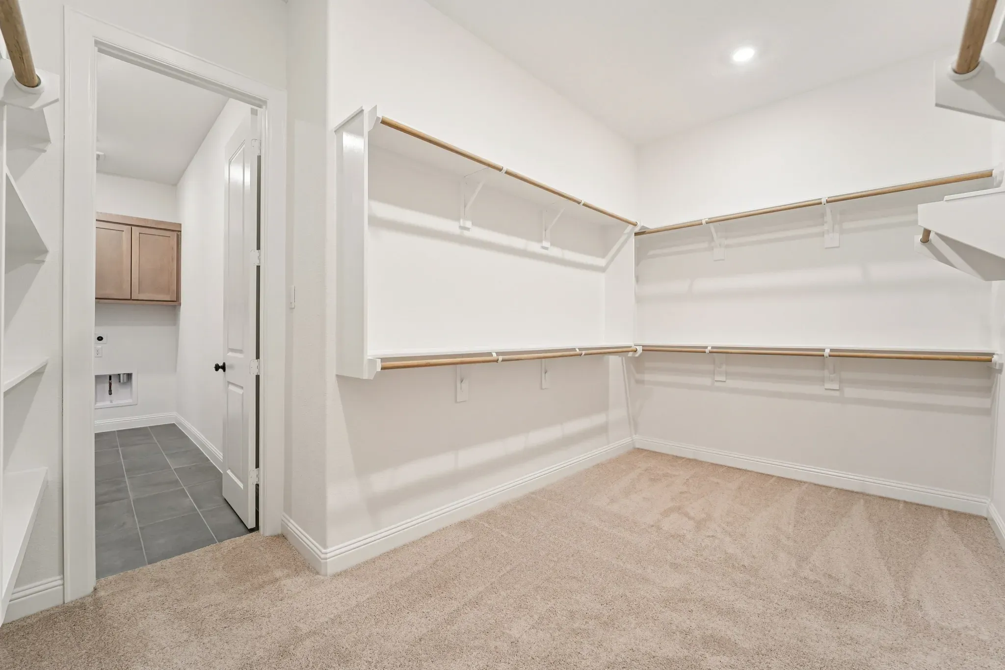Homesite 6301 Closet