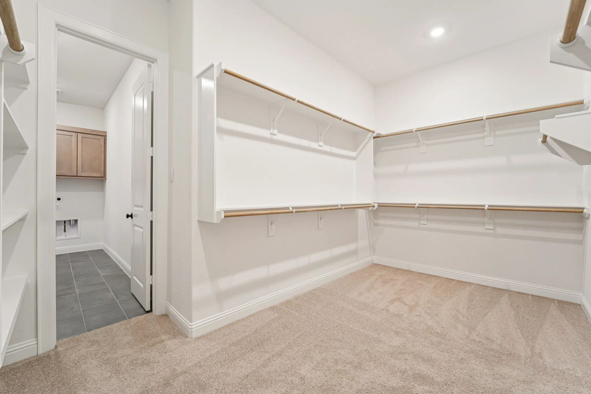Homesite 6301 Closet