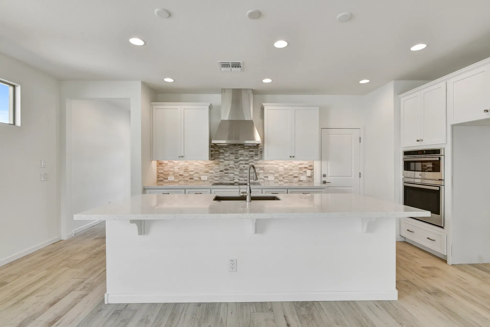 Wickenburg Ranch Thrive HS 1559 Kitchen