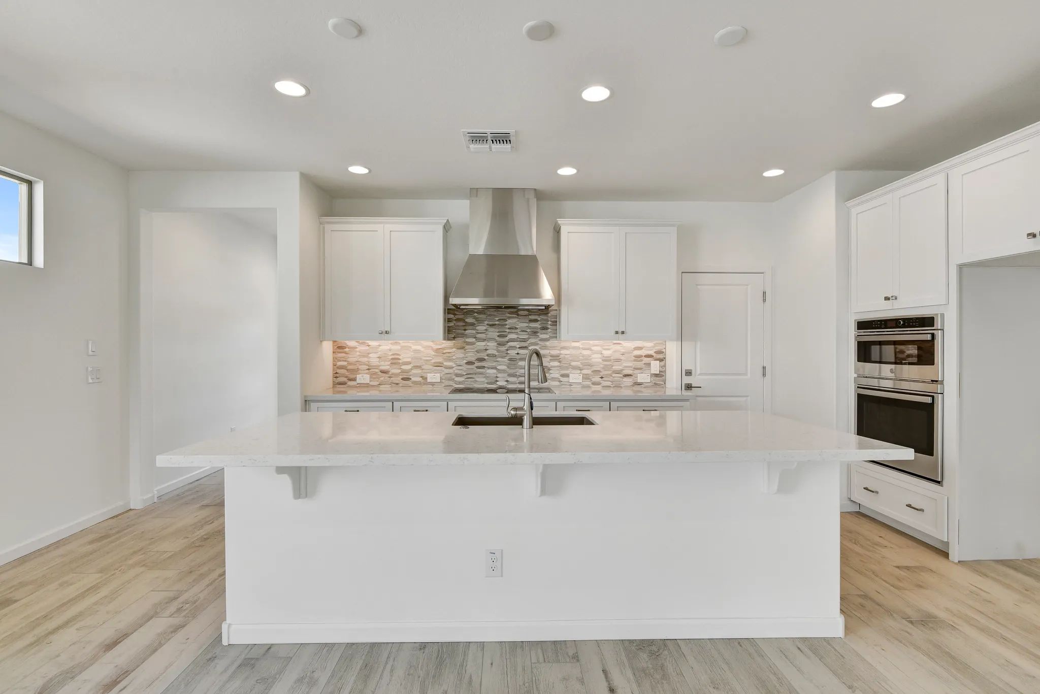 Wickenburg Ranch Thrive HS 1559 Kitchen