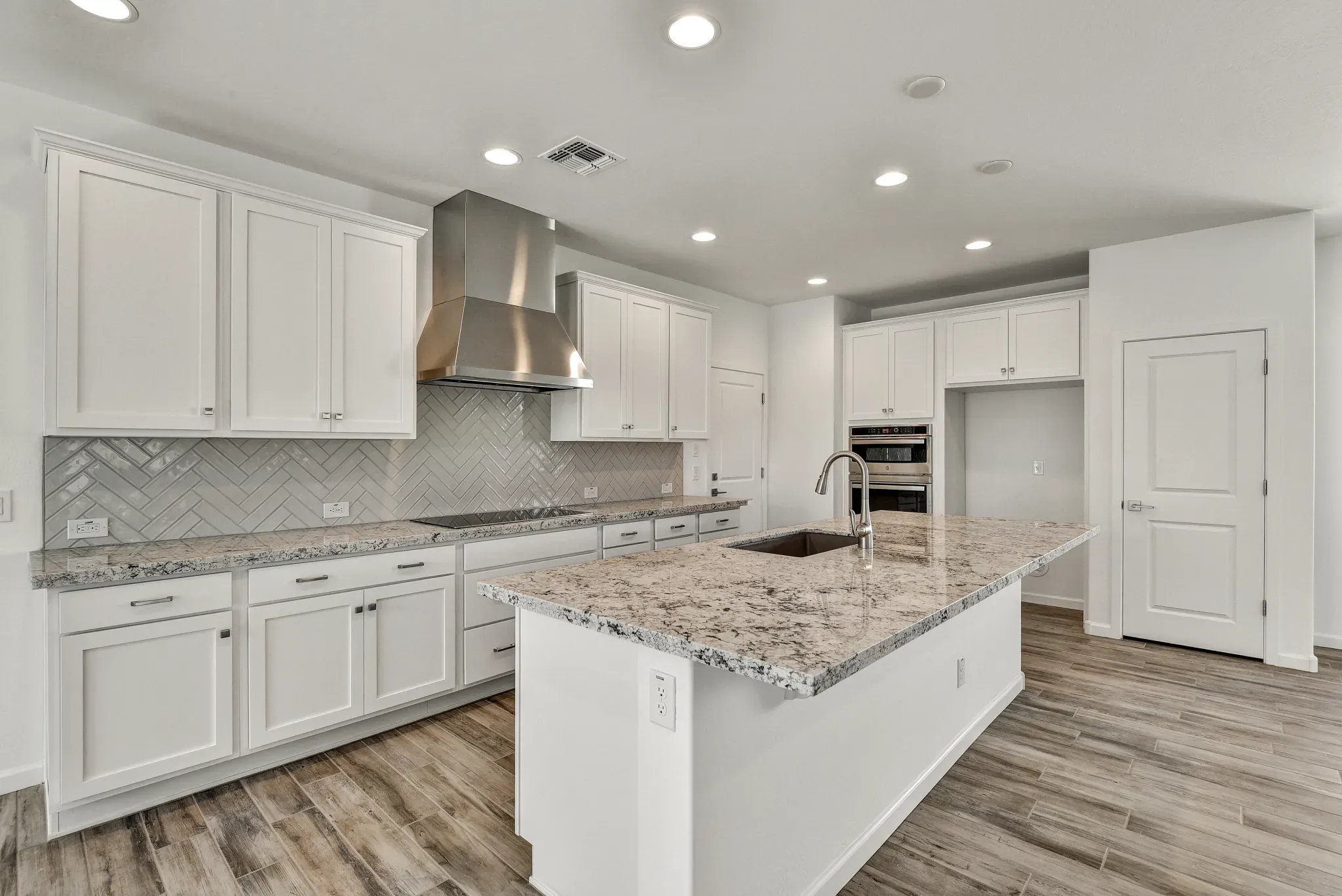 Wickenburg Ranch Dream HS 1570 Kitchen