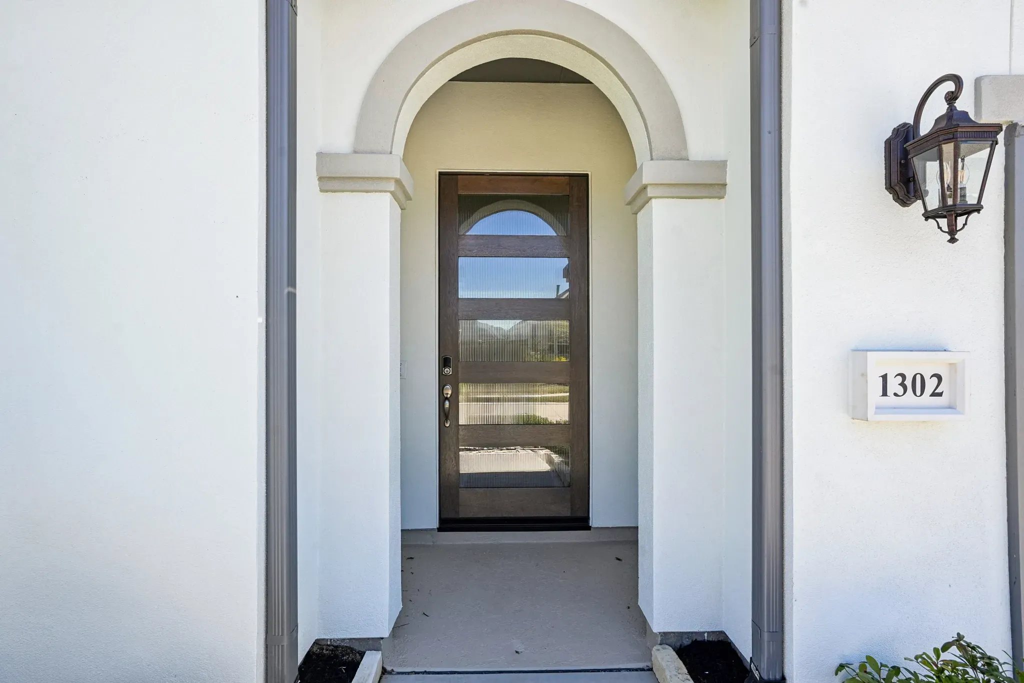 Plan 5019 Porch
