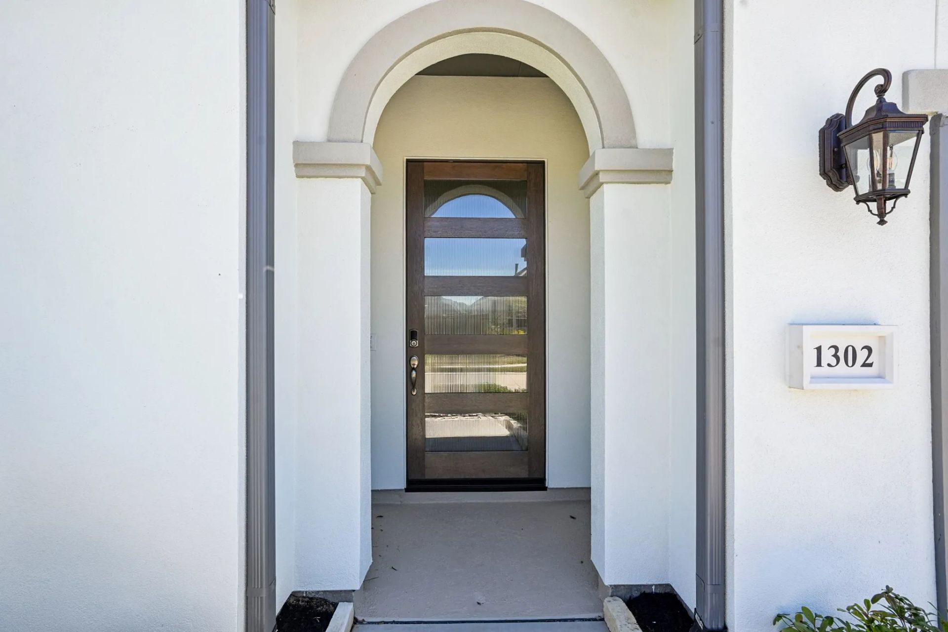 Plan 5019 Porch