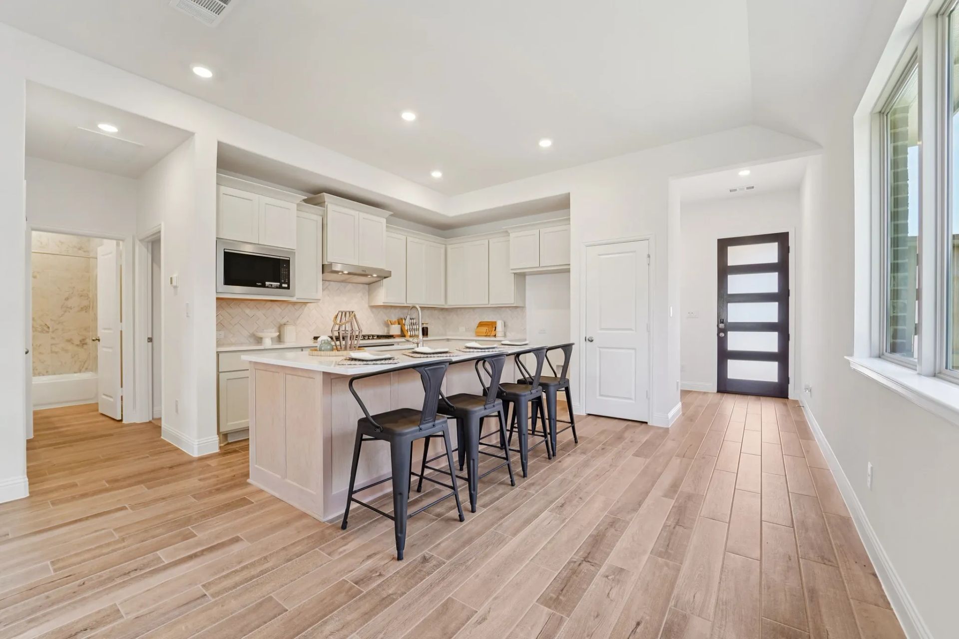 Plan 3019 Kitchen - Staged