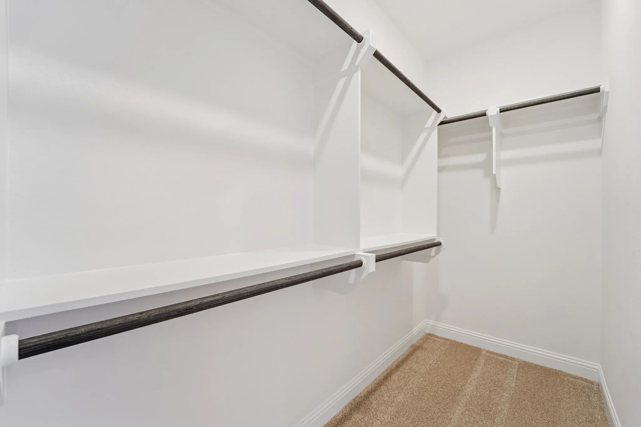 Plan 3019 Closet