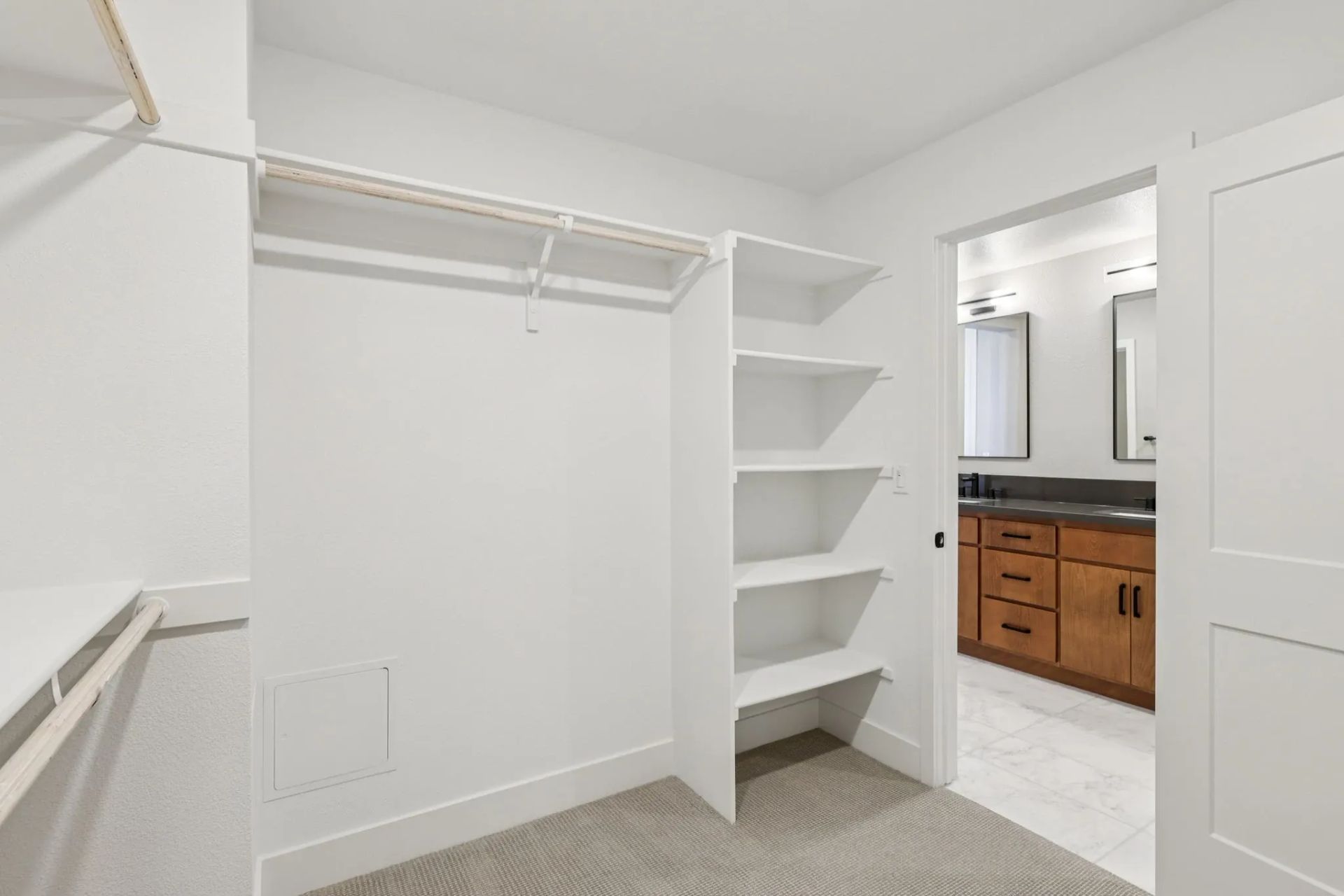 Rooftops Homesite 602 Primary Closet
