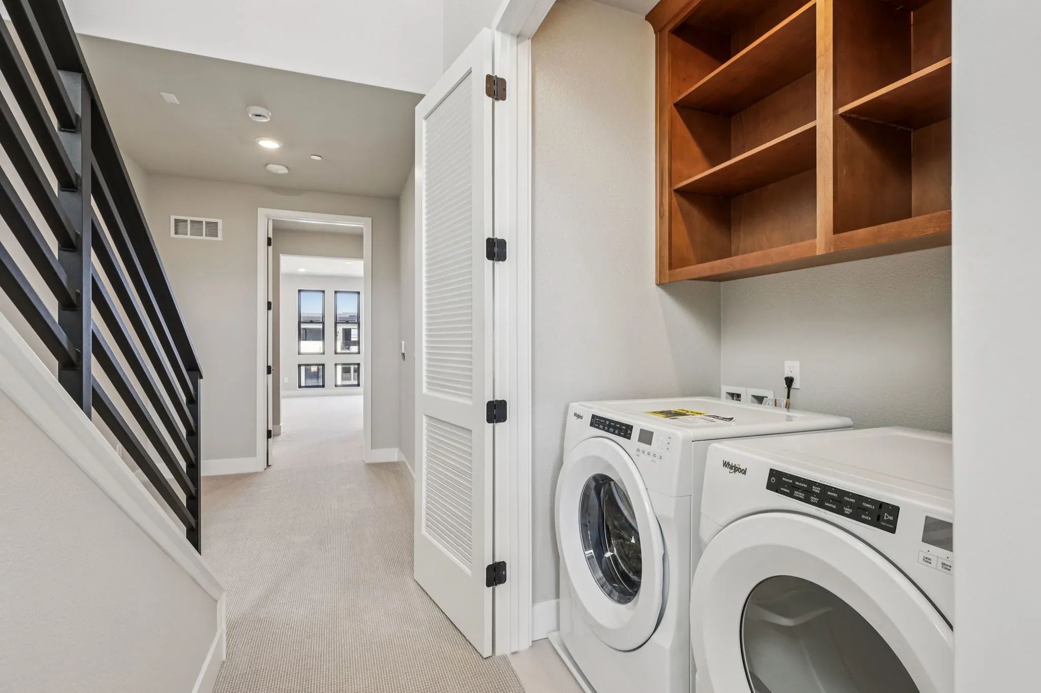 Rooftops Homesite 602 Laundry