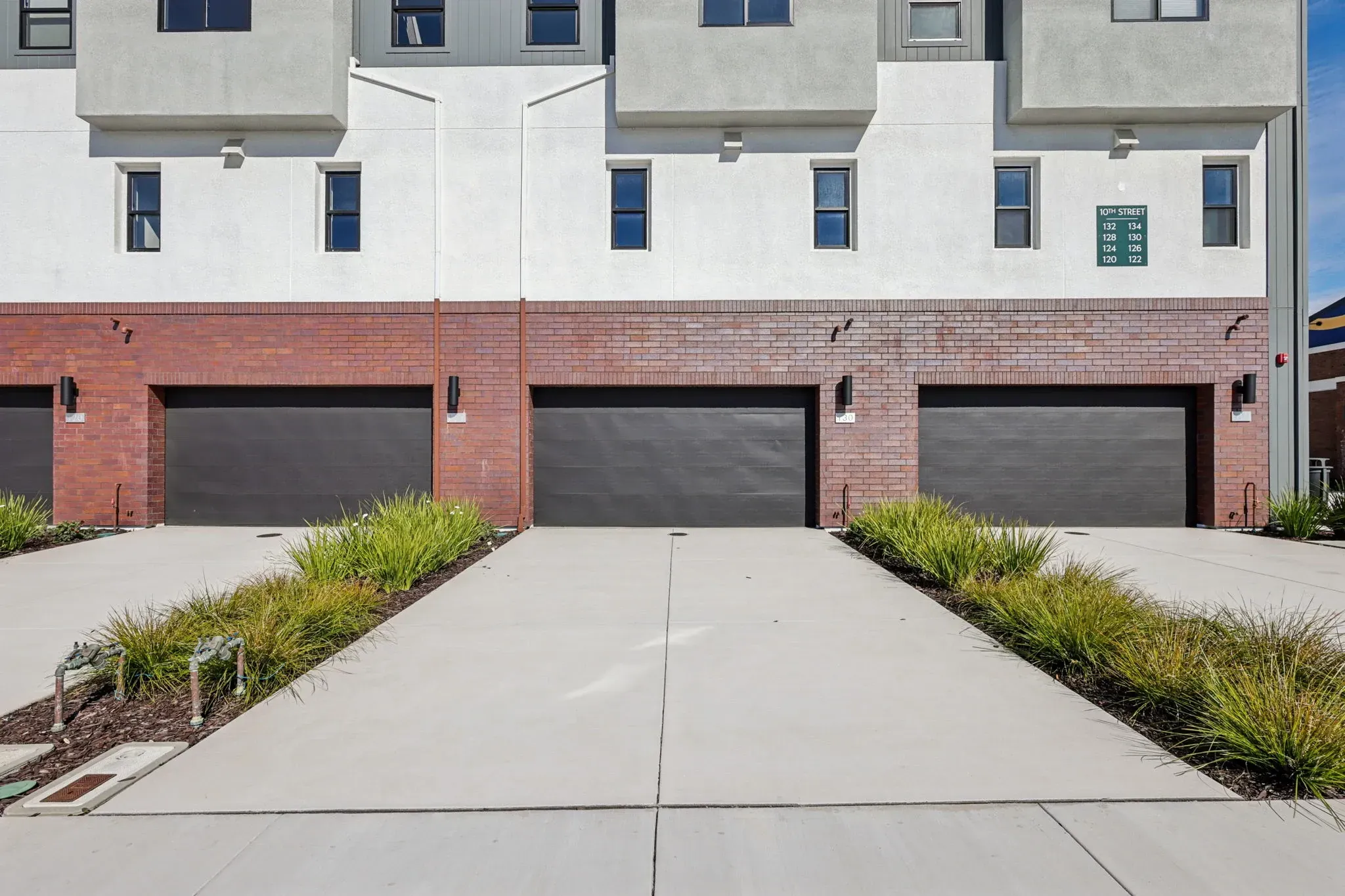 Rooftops Homesite 602 Garage