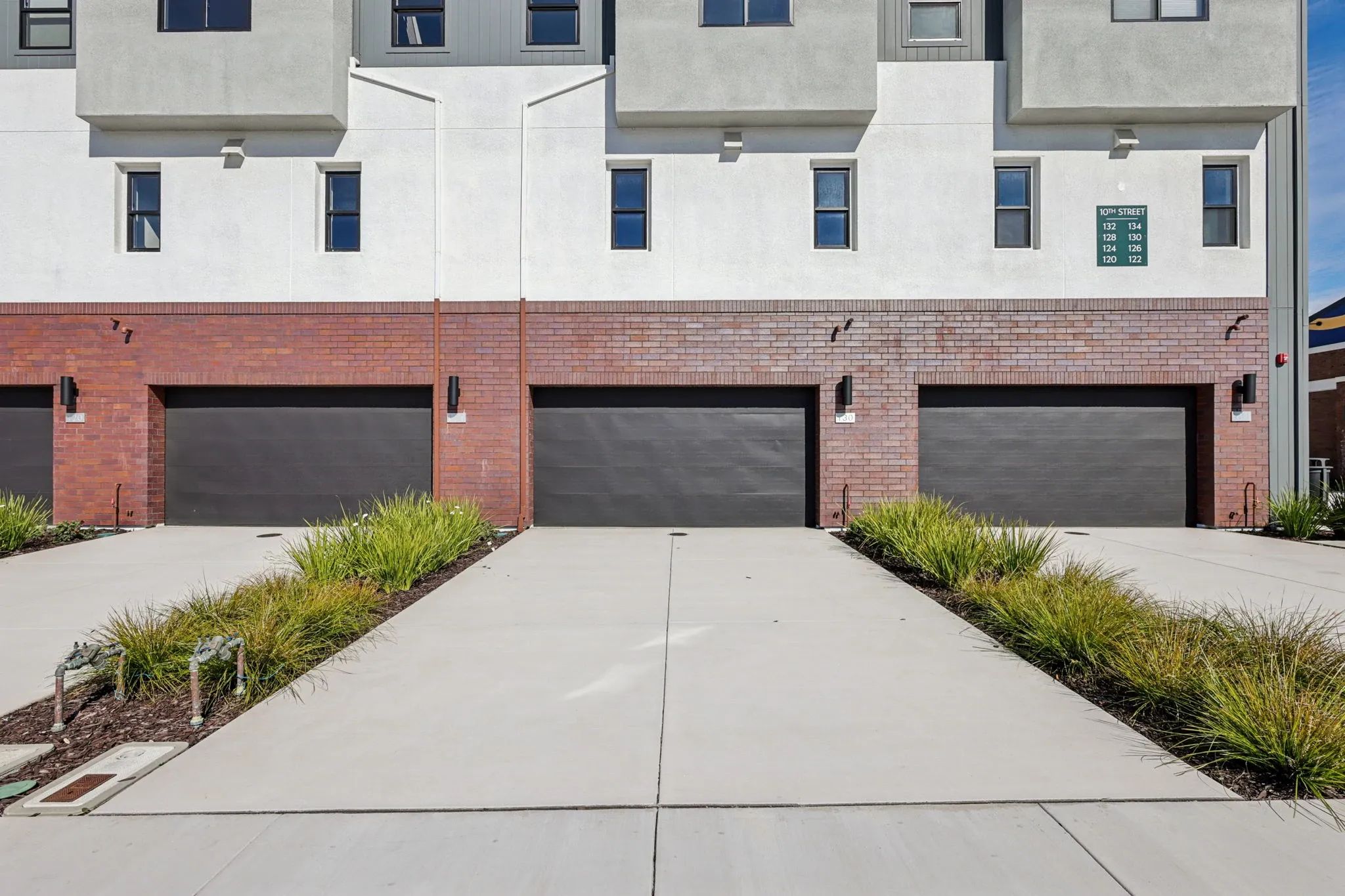 Rooftops Homesite 602 Garage