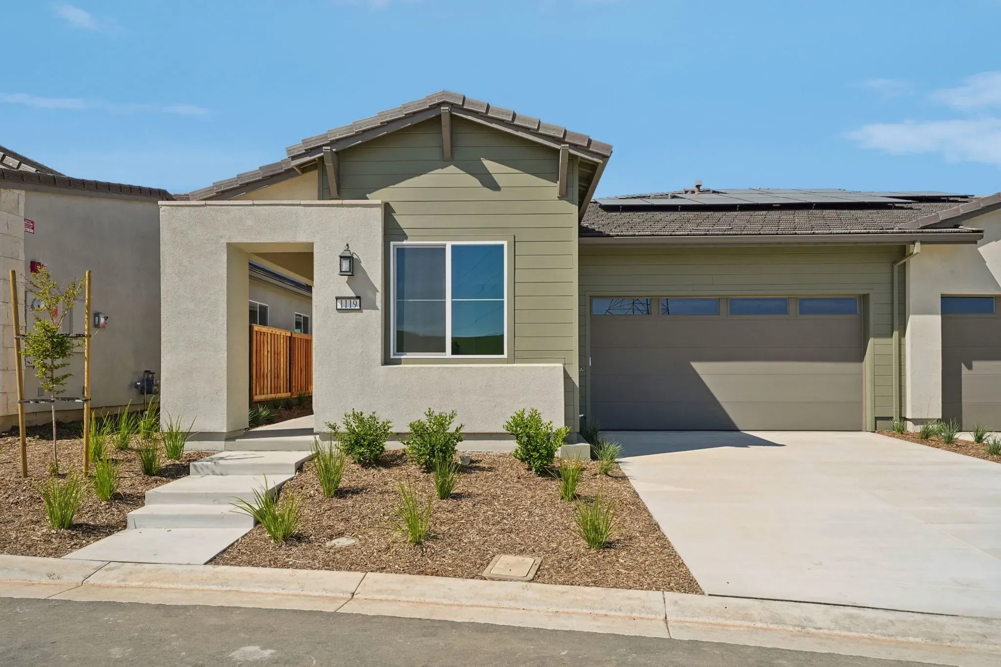 1119 Riverbend Drive (Plan 1)