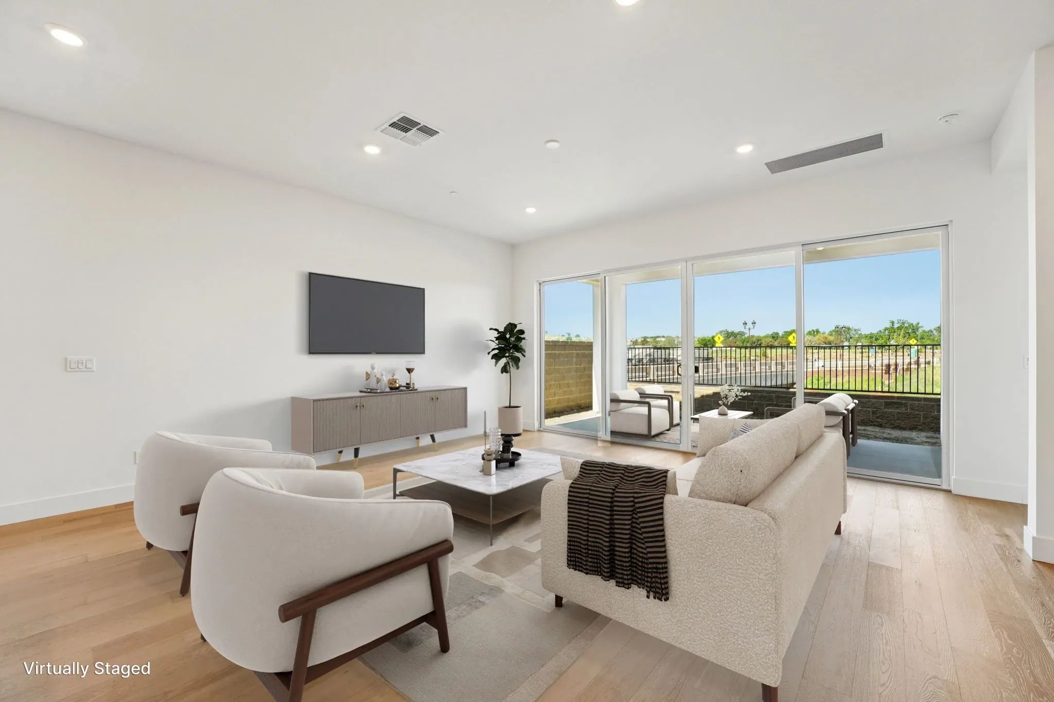 The Meadows Homesite 1 Living Room Virtually Stage
