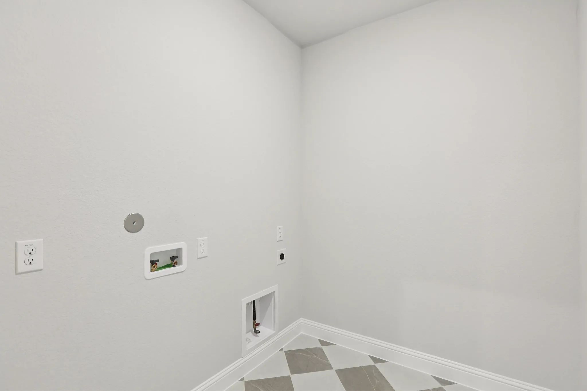 Homesite 1104 Laundry Room