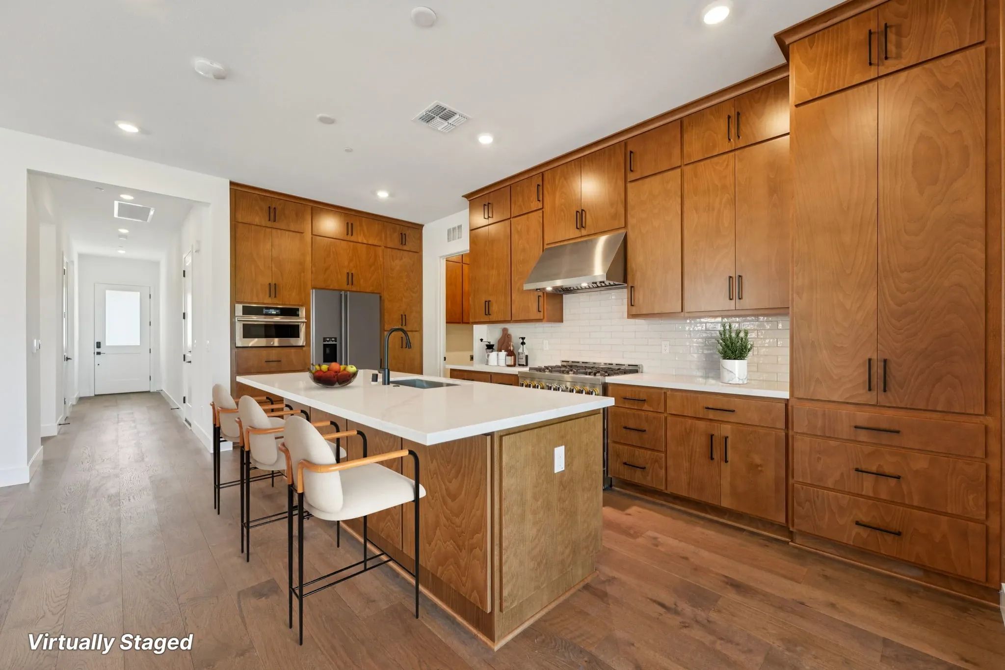 The Meadows Homesite 4 Kitchen Virtually Staged