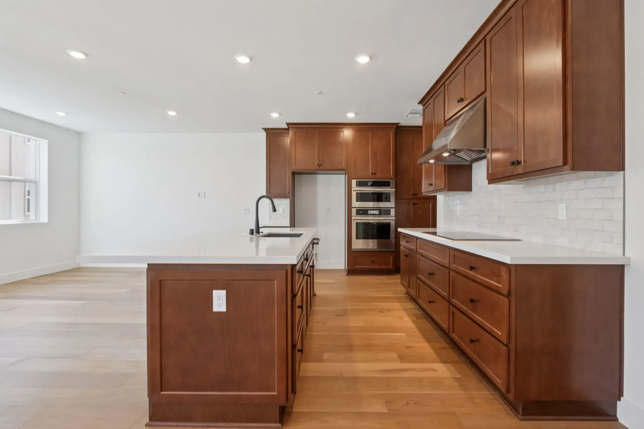 Serenity Homesite 606 Kitchen