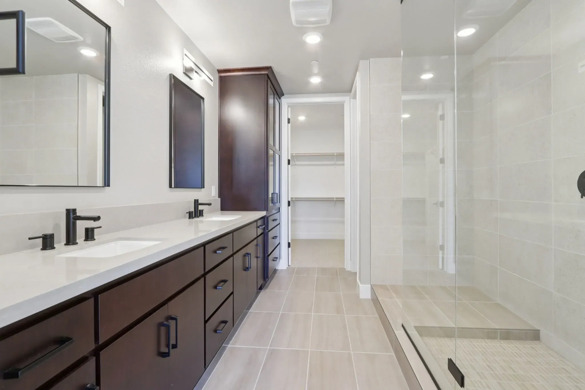 Rooftops Homesite 204 Primary Bathroom