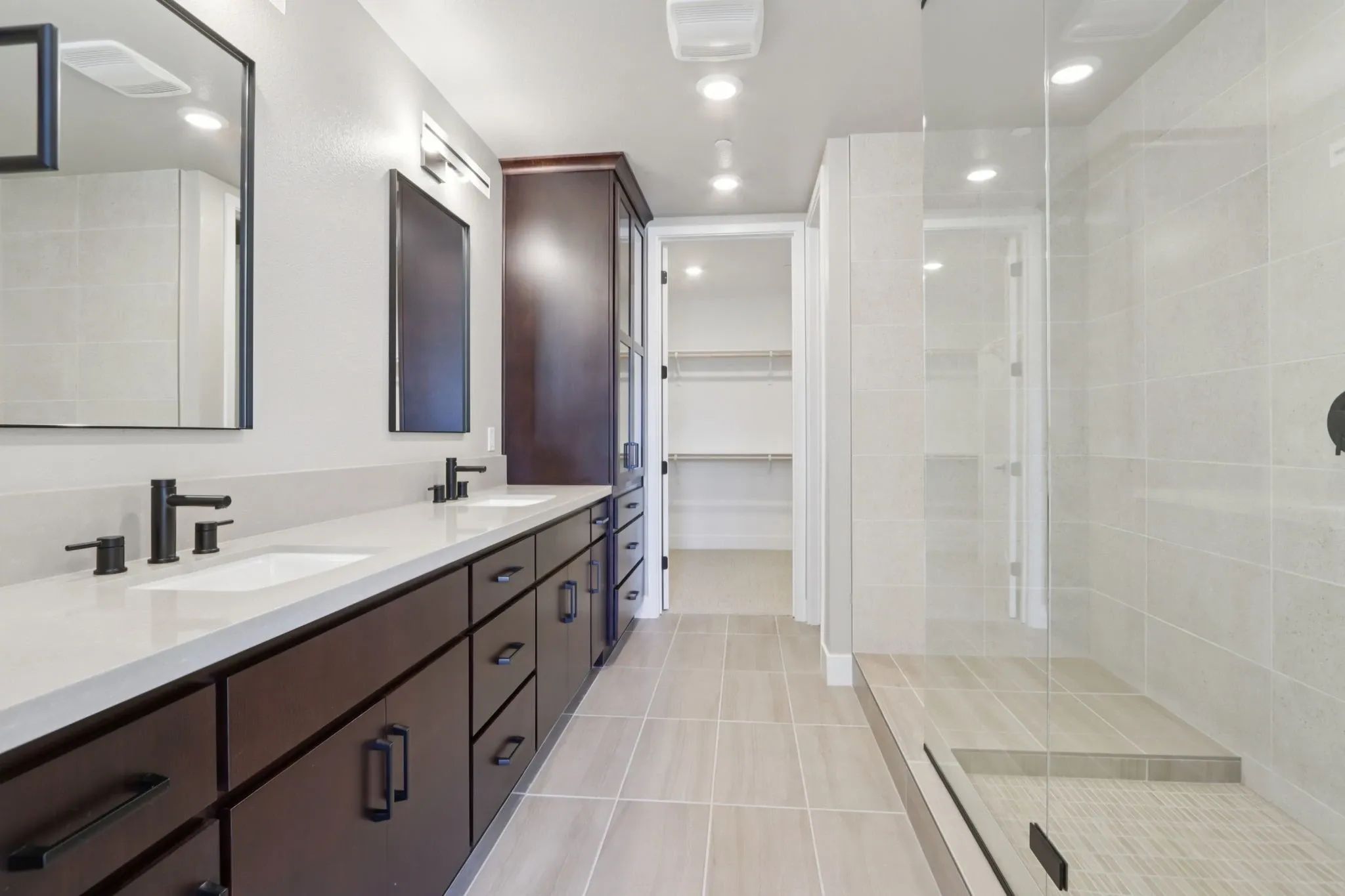 Rooftops Homesite 204 Primary Bathroom