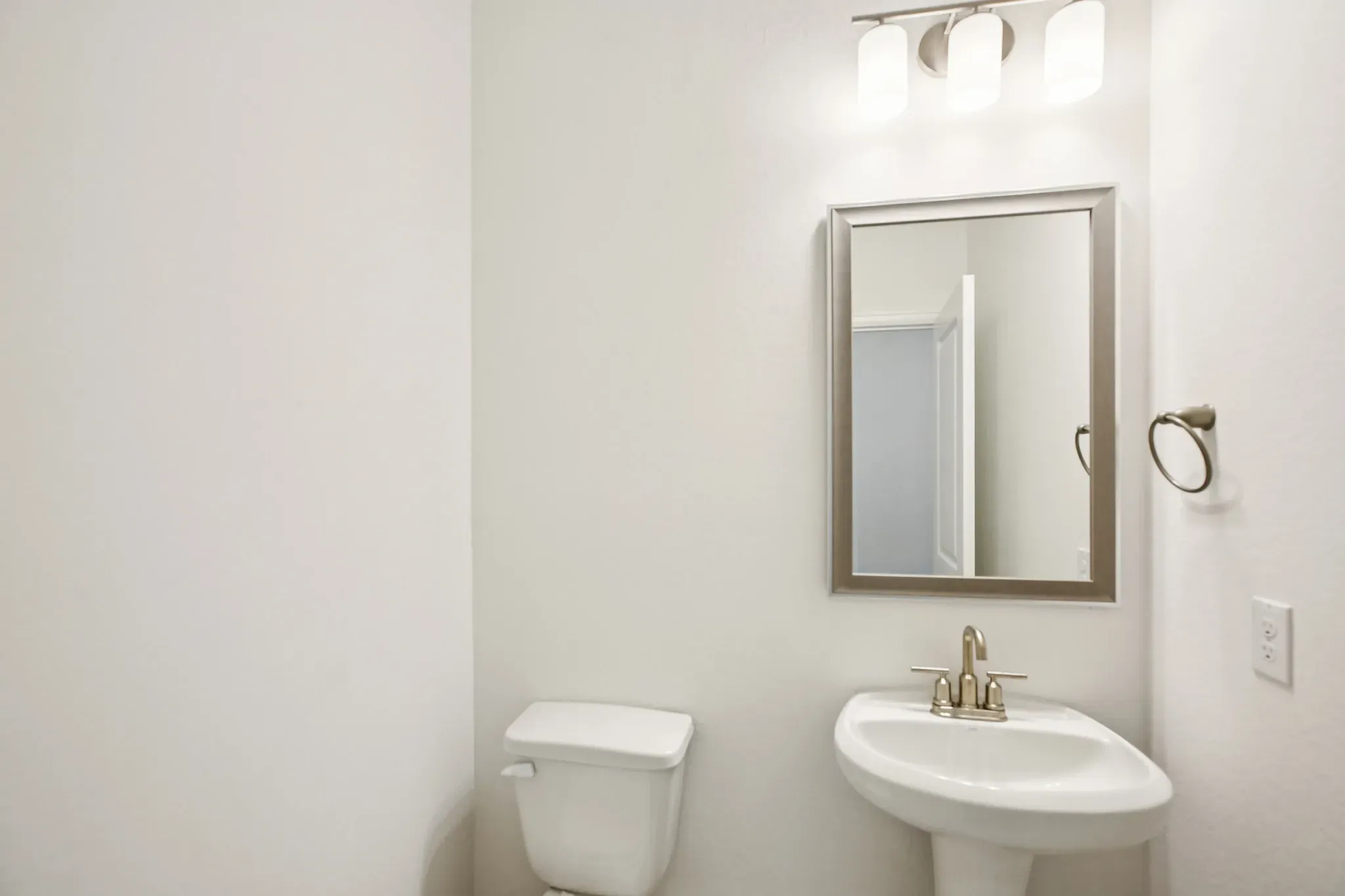 Homesite 2521 Powder Room