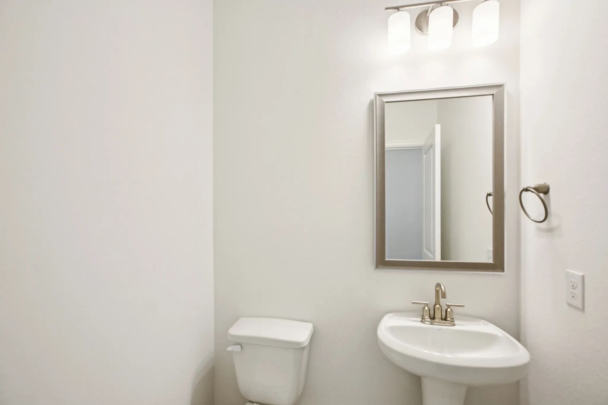 Homesite 2521 Powder Room