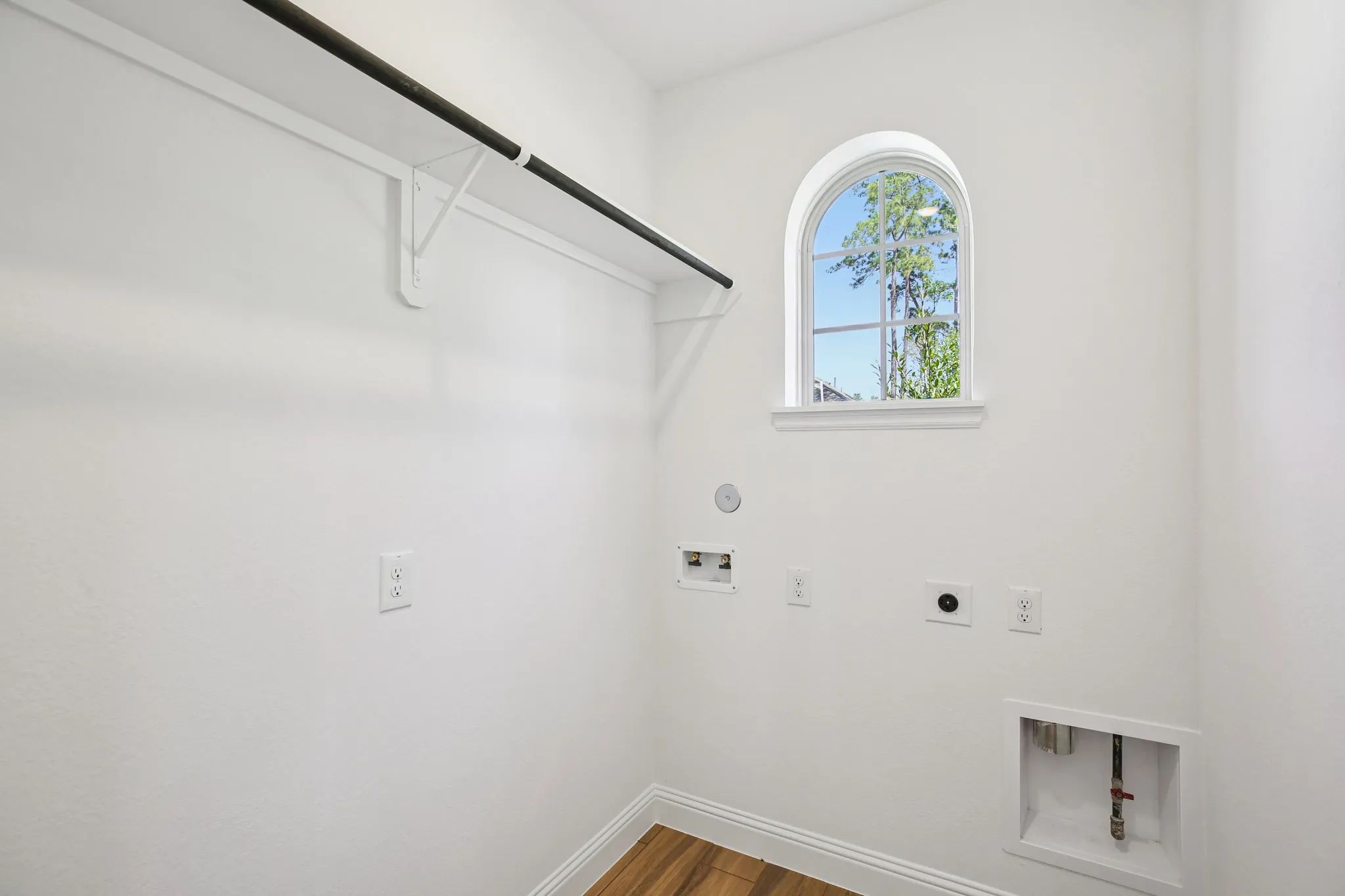 Homesite 2521 Laundry Room