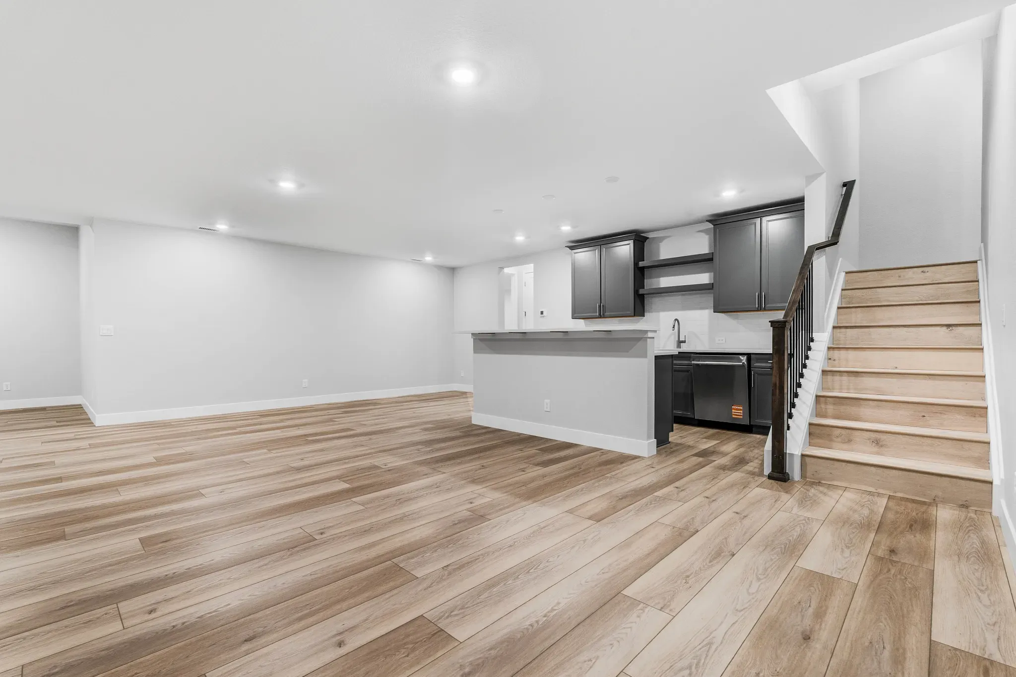 Homesite 3703 Finished Basement Wet Bar