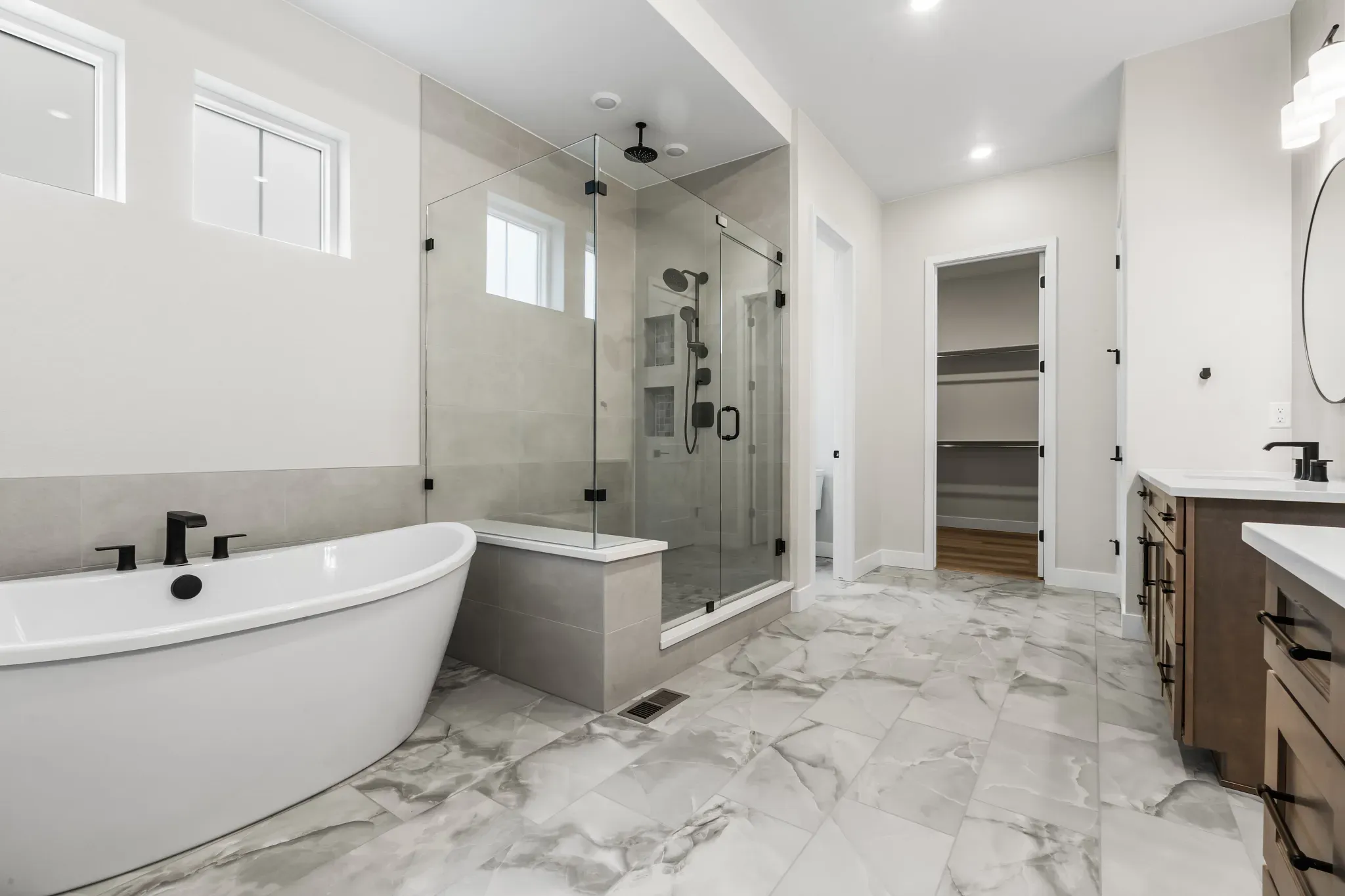 Willowbend Primary Bath