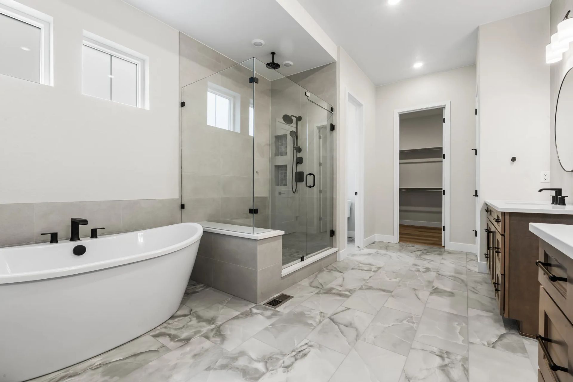 Willowbend Primary Bath