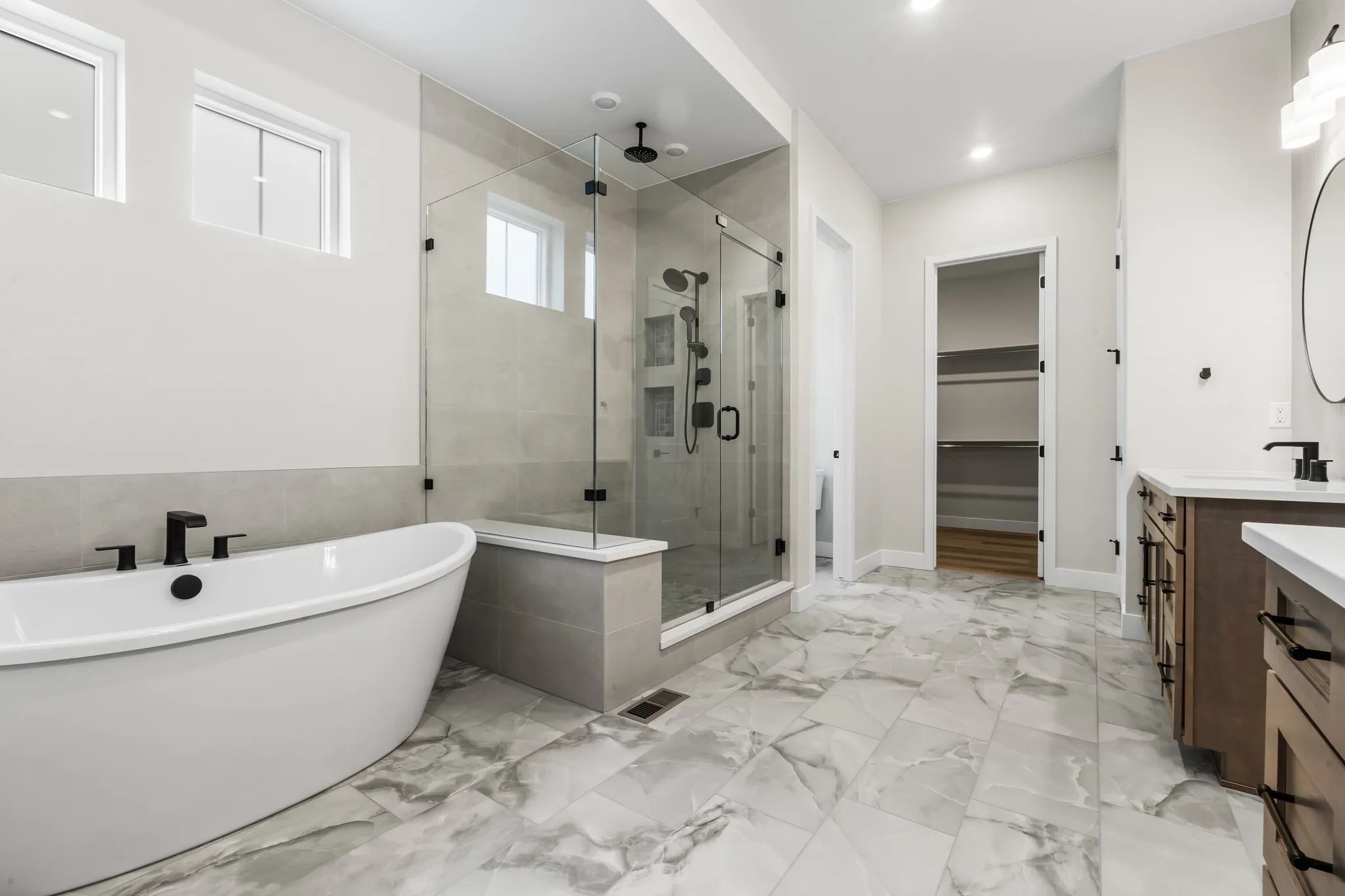 Willowbend Primary Bath