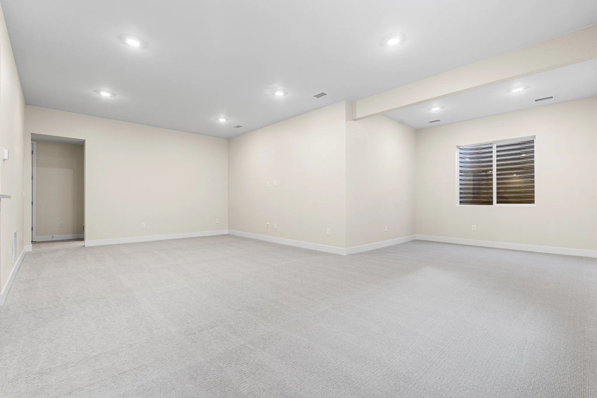Homesite 70 Finished Basement