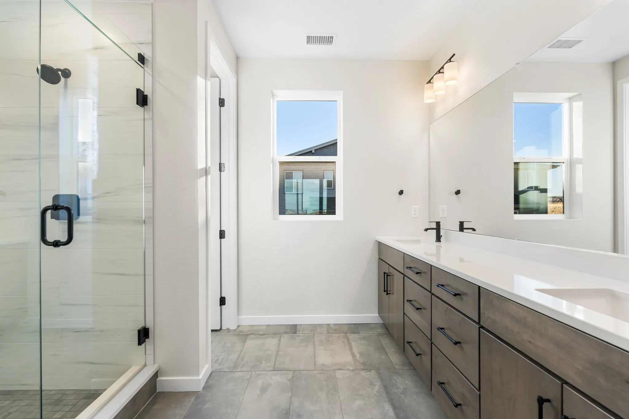 Homesite 46 Primary Bath