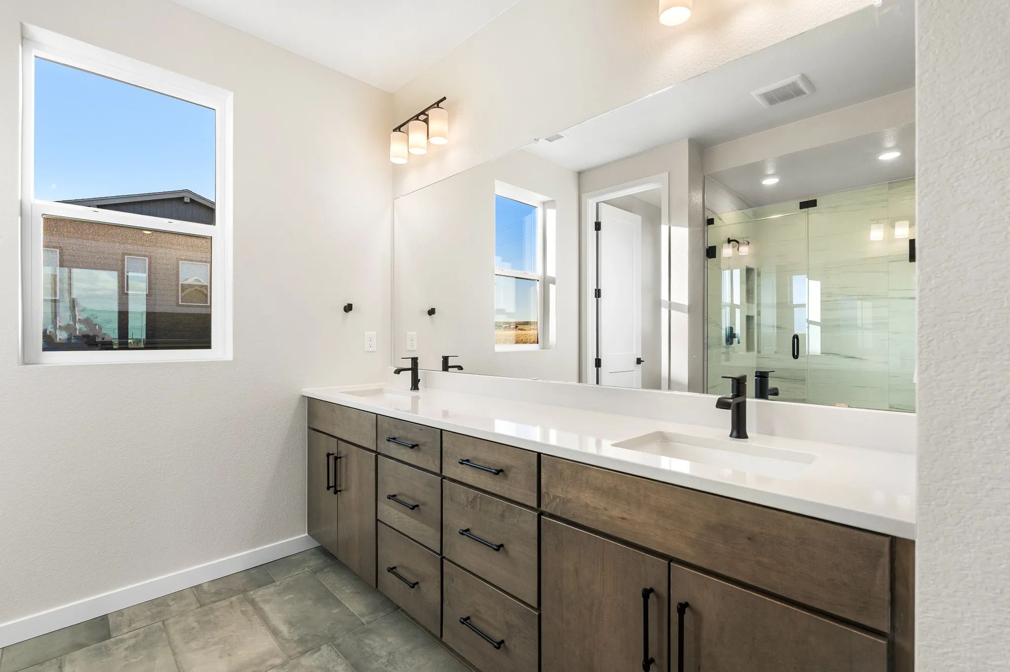 Homesite 46 Primary Bath