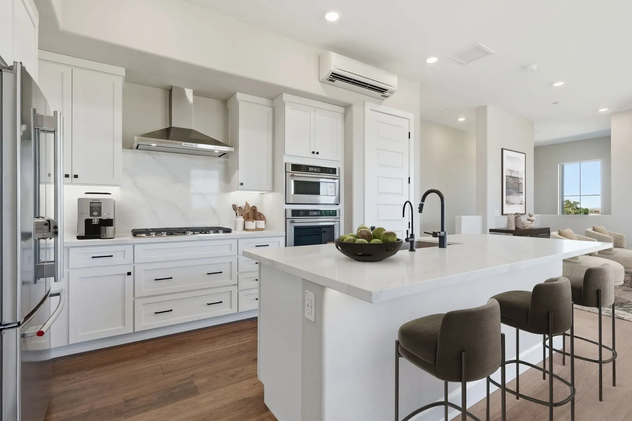 Virtually Staged Encanterra Vantage HS 2533 Kitche