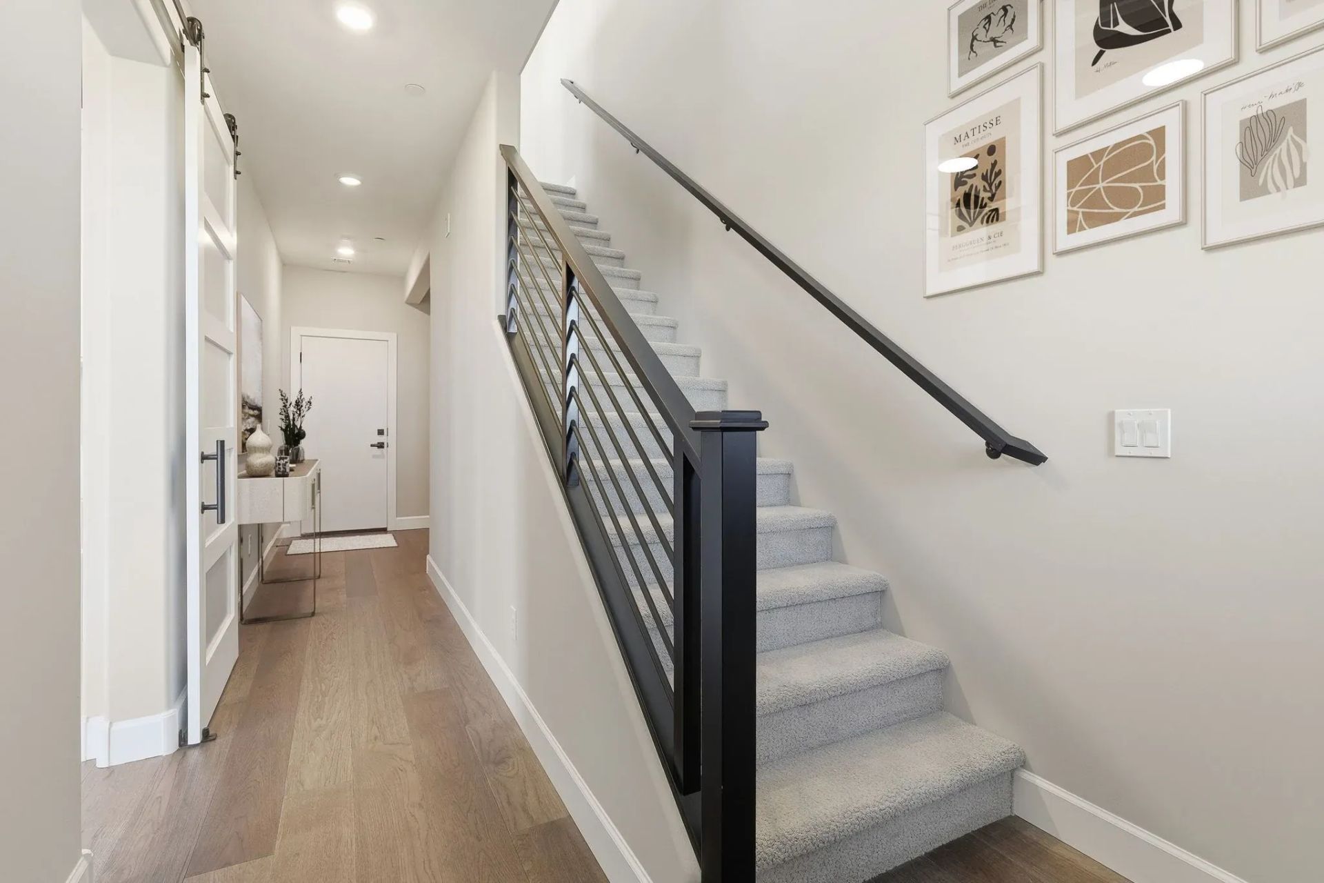 Virtually Staged Encanterra Vantage HS 2533 Entry