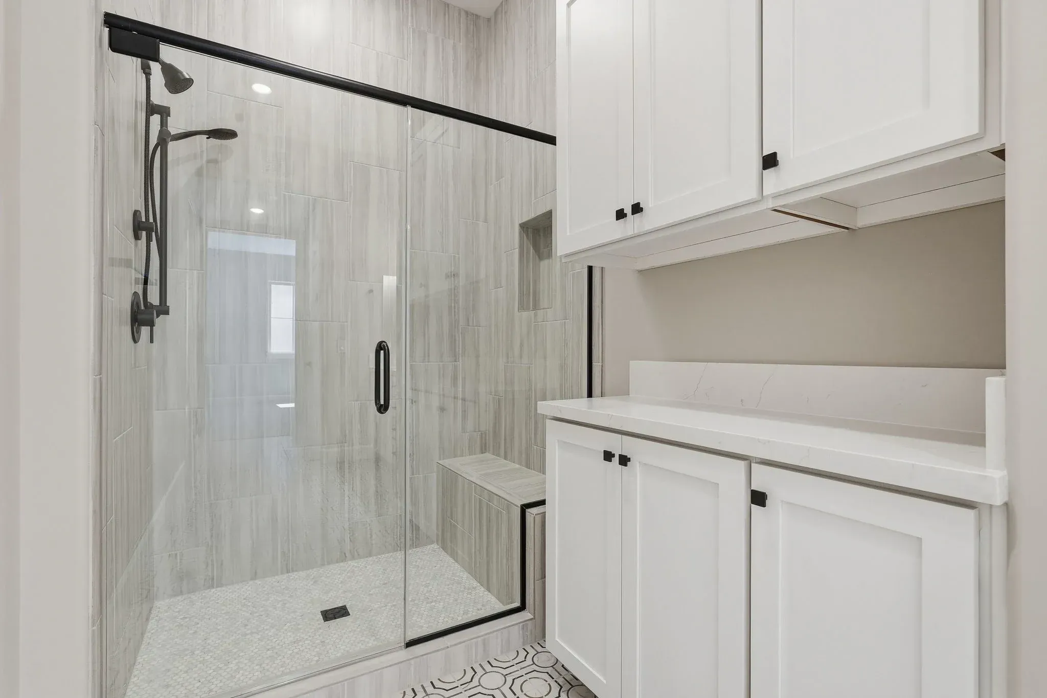 Encanterra Vantage HS 2533 Primary Bath