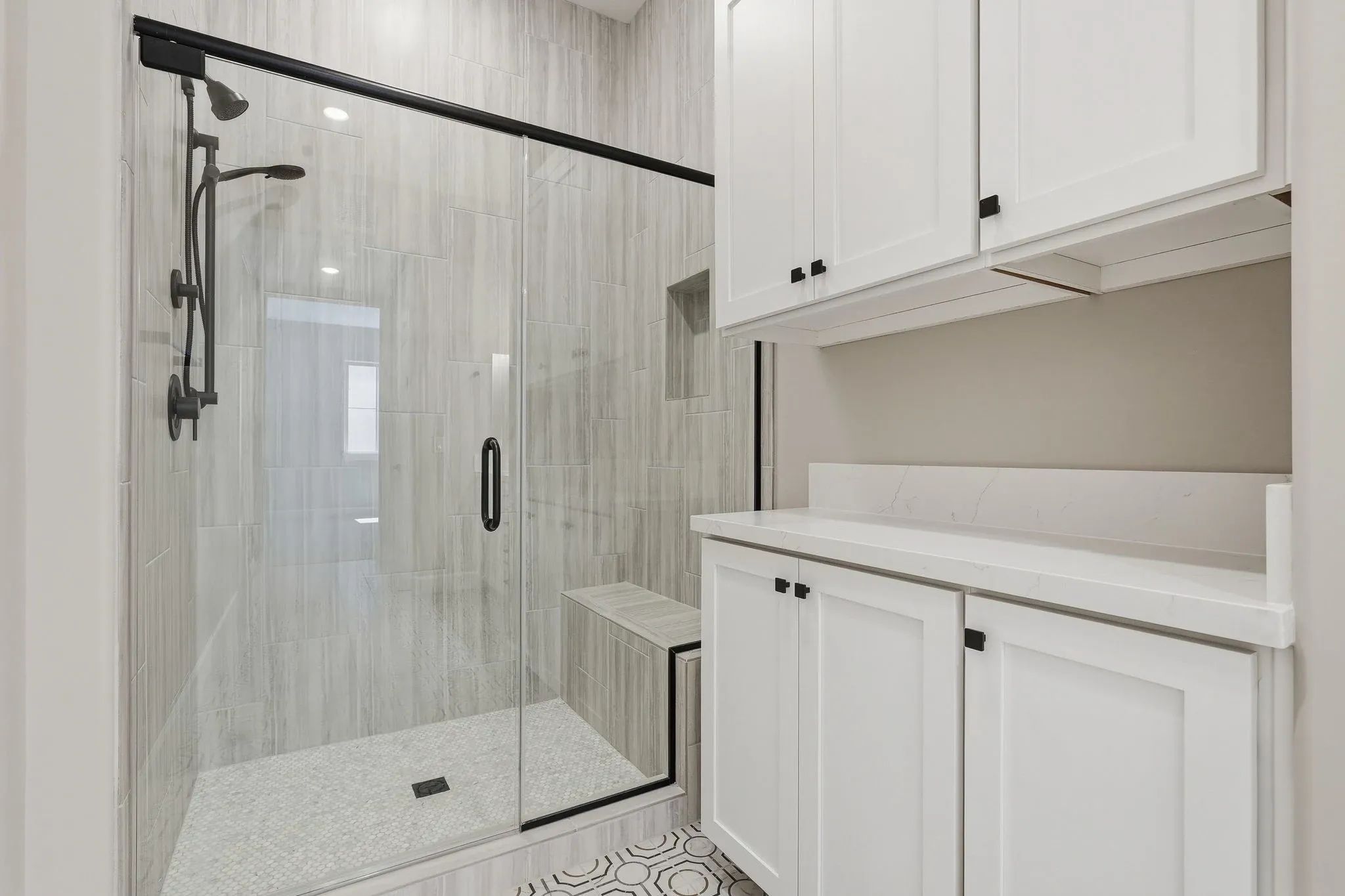 Encanterra Vantage HS 2533 Primary Bath